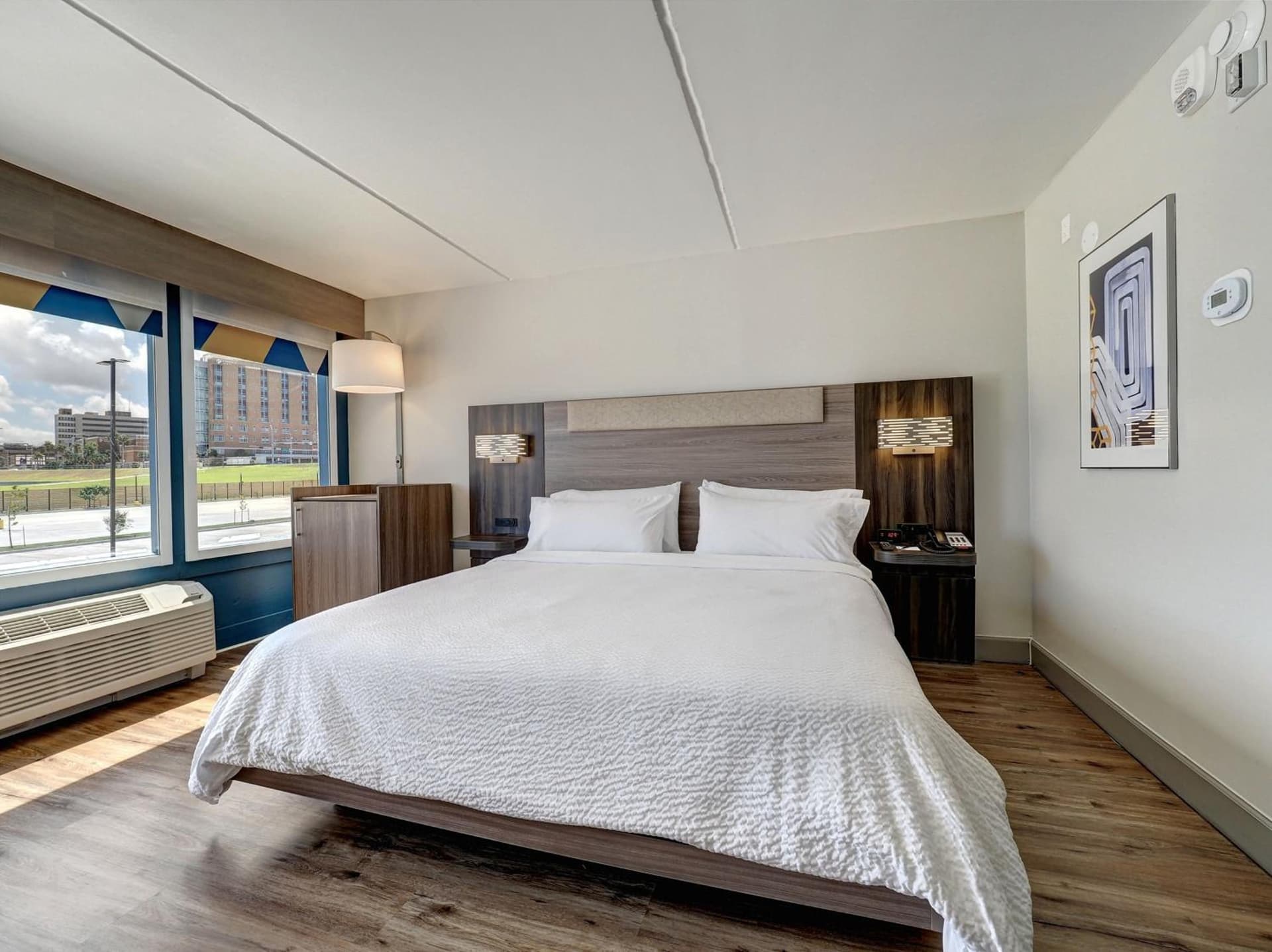 Holiday Inn Express Corpus Christi - Beachfront by IHG gallery photo in Corpus Christi, TX — image 112