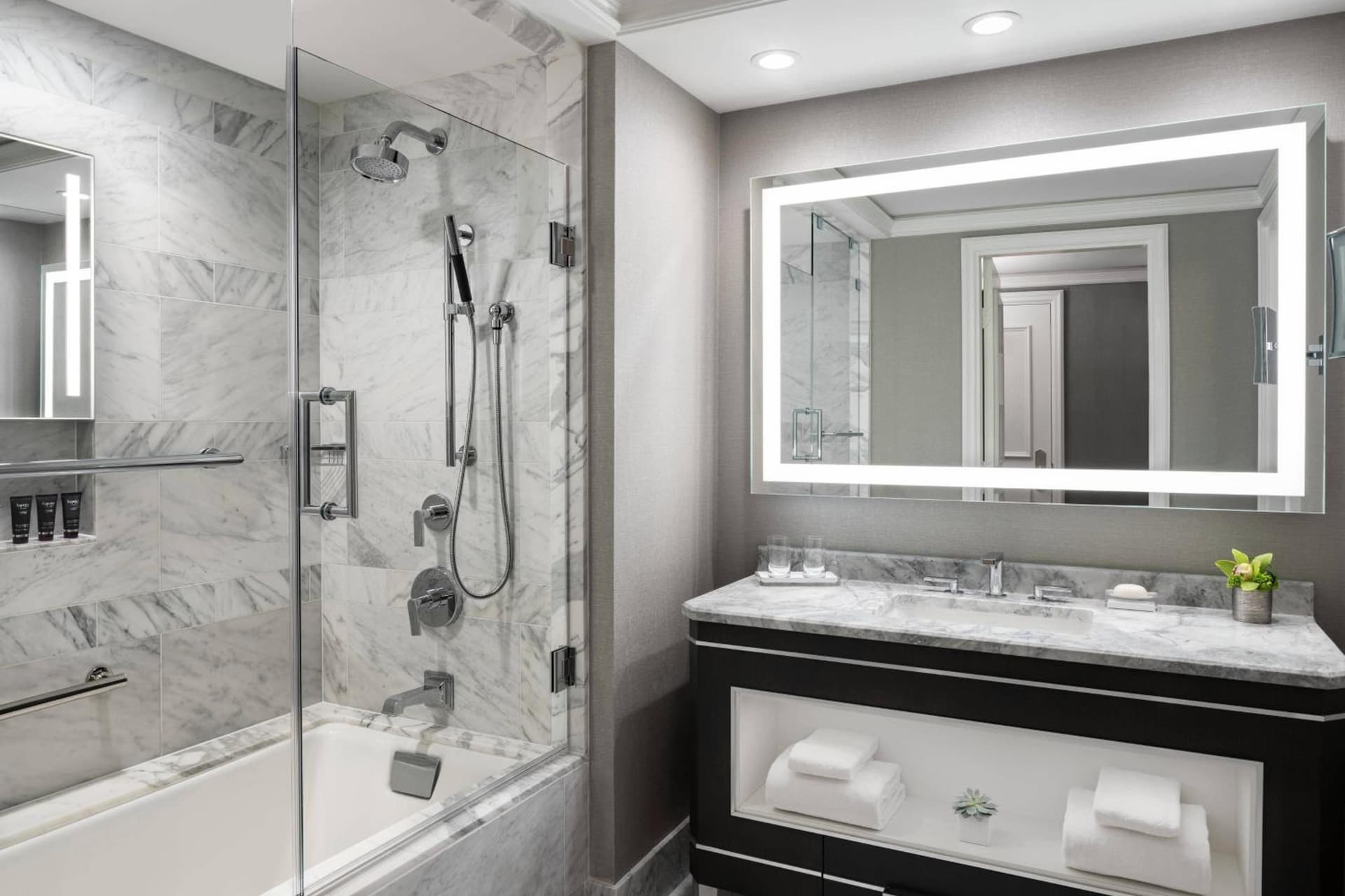 The Ritz-Carlton, St. Louis gallery photo in Clayton, MO — image 28