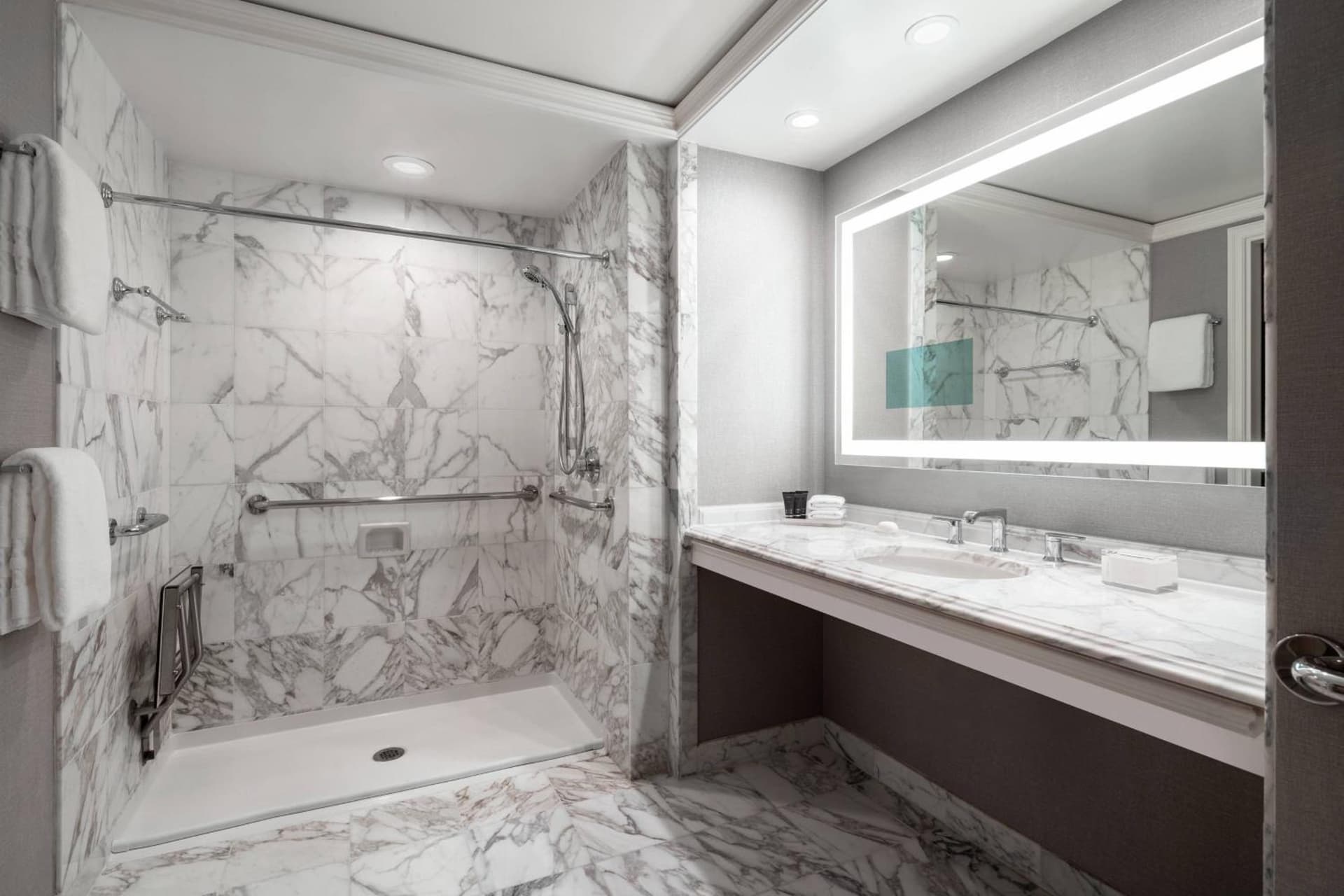 The Ritz-Carlton, St. Louis gallery photo in Clayton, MO — image 54