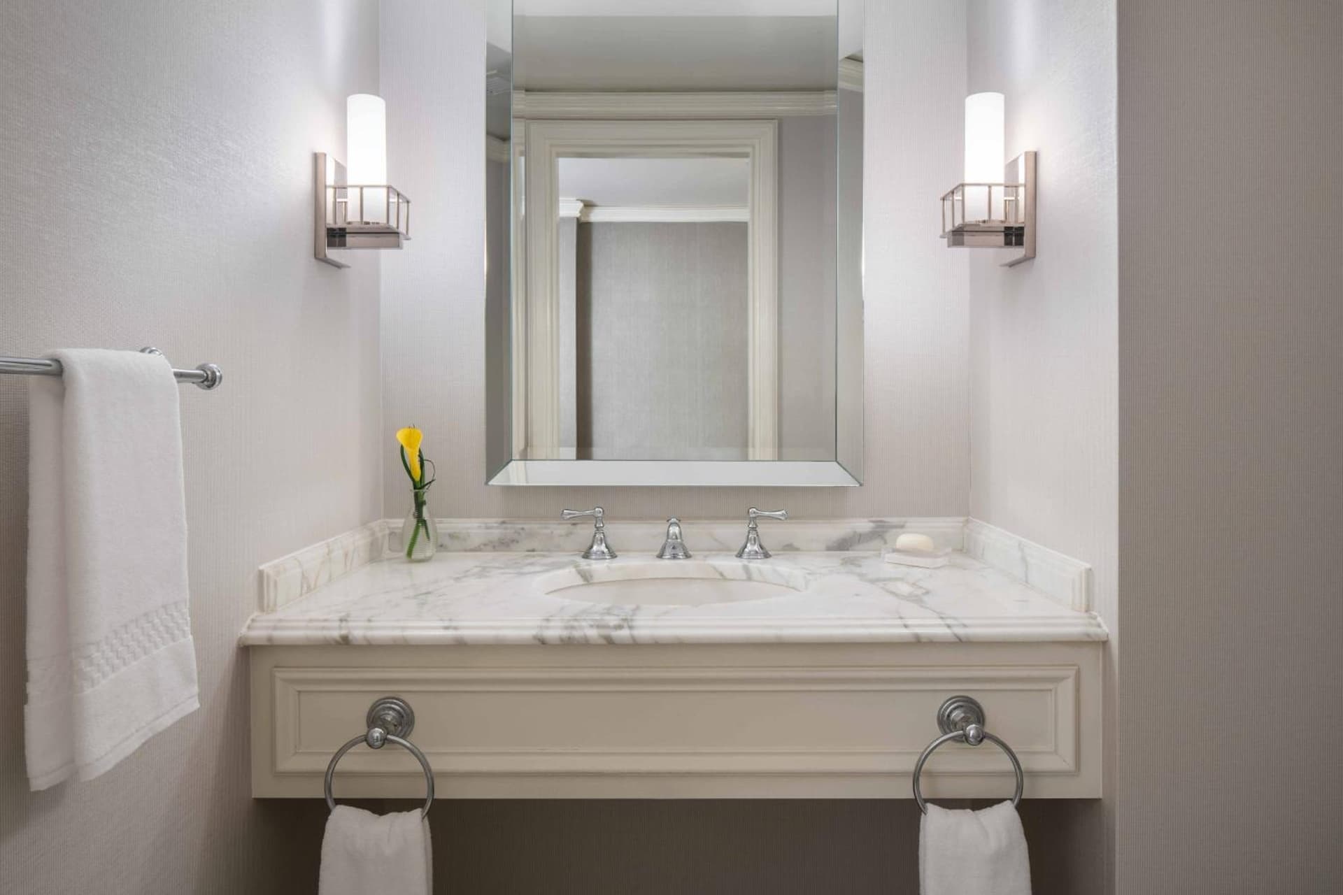 The Ritz-Carlton, St. Louis gallery photo in Clayton, MO — image 79