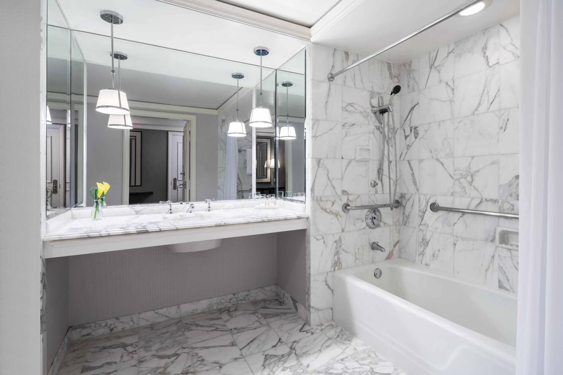 The Ritz-Carlton, St. Louis gallery photo in Clayton, MO — image 4