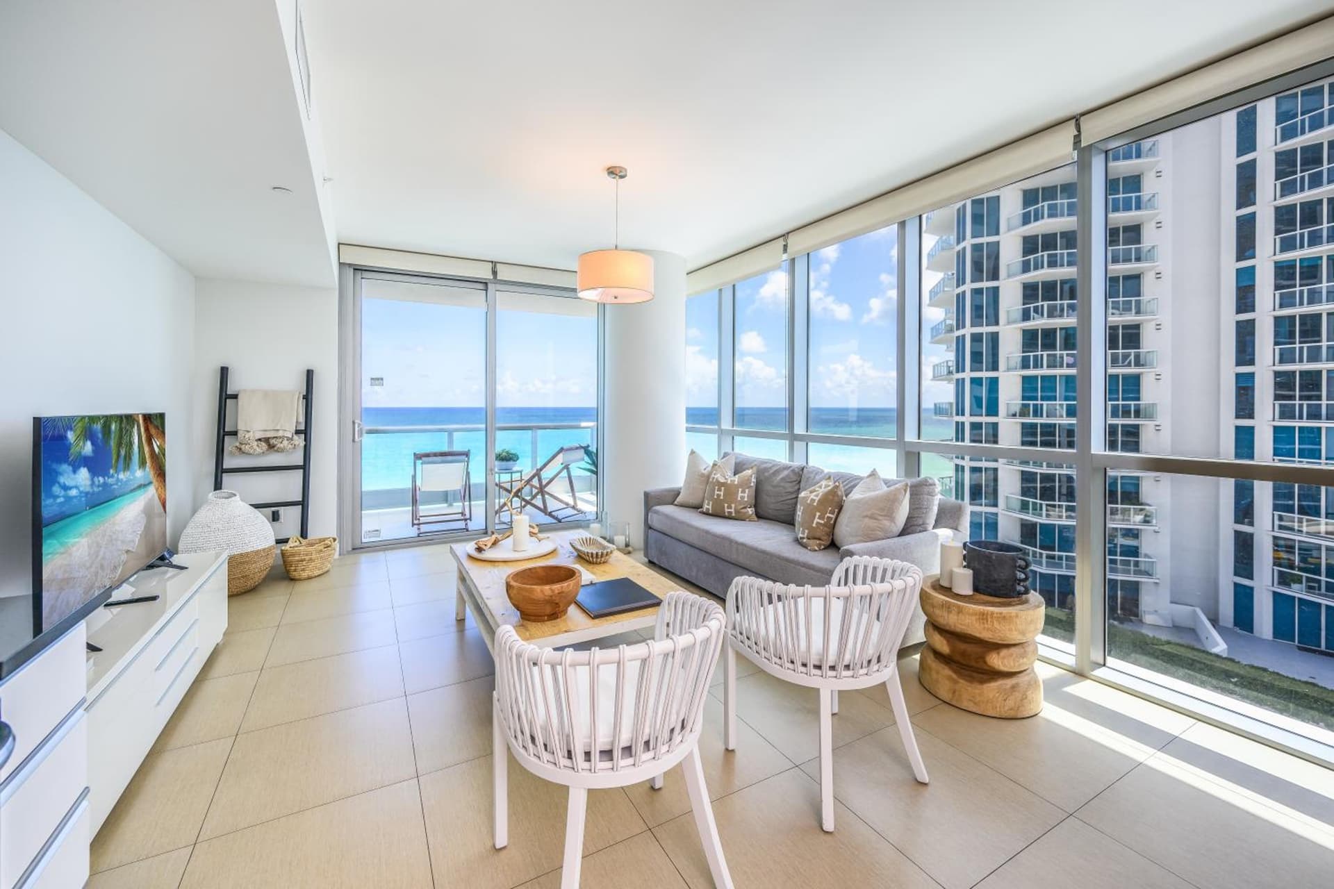 Monte Carlo by Miami Vacations gallery photo in Miami Beach, FL — image 77