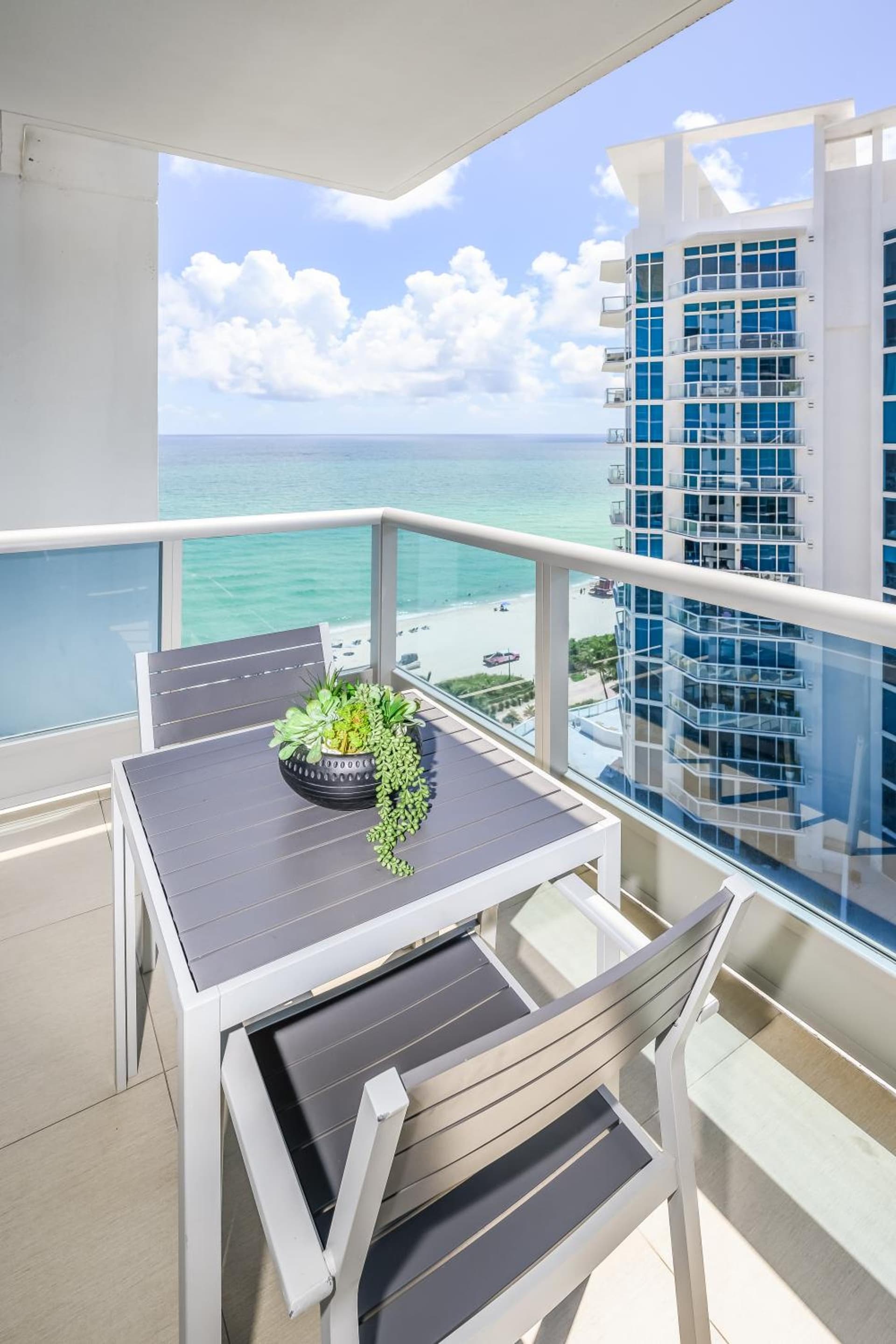 Monte Carlo by Miami Vacations gallery photo in Miami Beach, FL — image 14