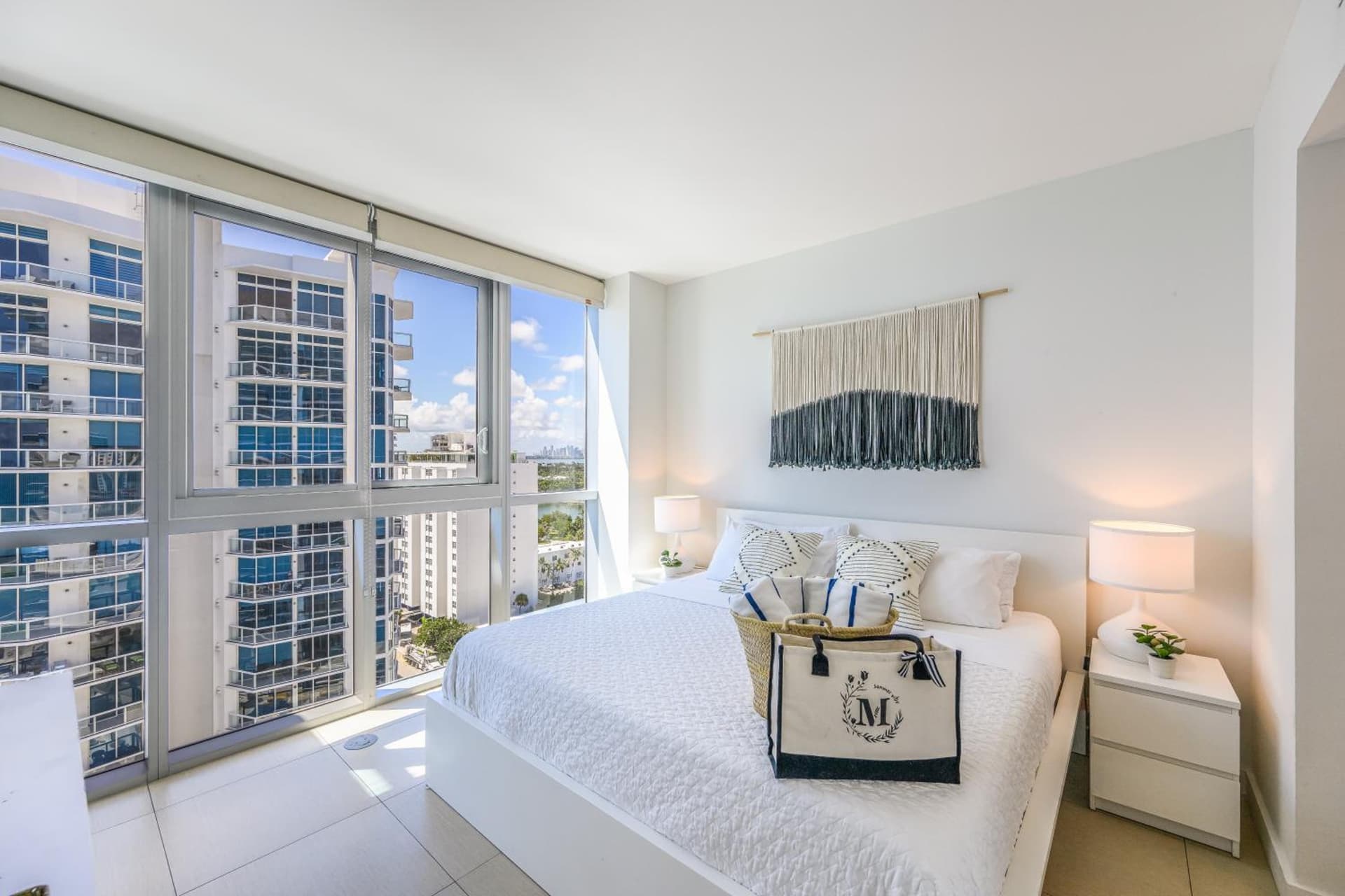 Monte Carlo by Miami Vacations interior in Miami Beach, FL — gallery photo 2