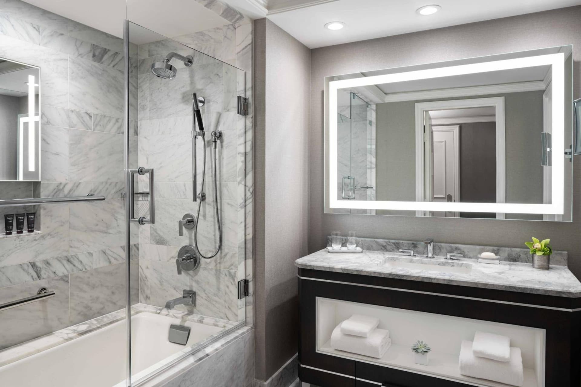 The Ritz-Carlton, St. Louis gallery photo in Clayton, MO — image 49