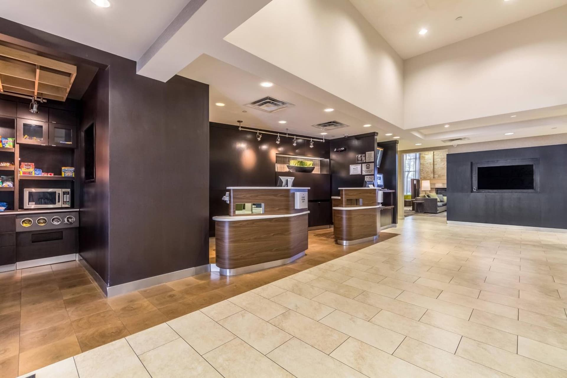 Courtyard Dallas DFW Airport South/Irving property views in Irving, TX — gallery photo 3