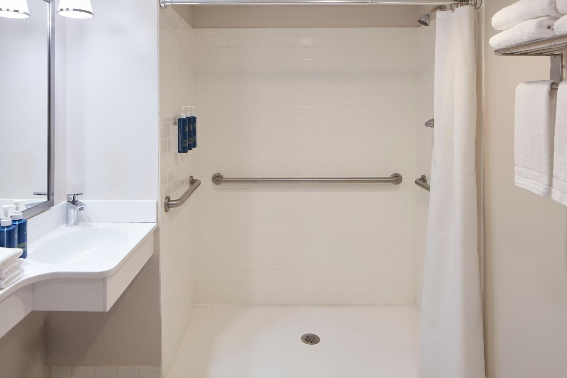 Four Points by Sheraton Virginia Beach Oceanfront gallery photo in Virginia Beach, VA — image 26