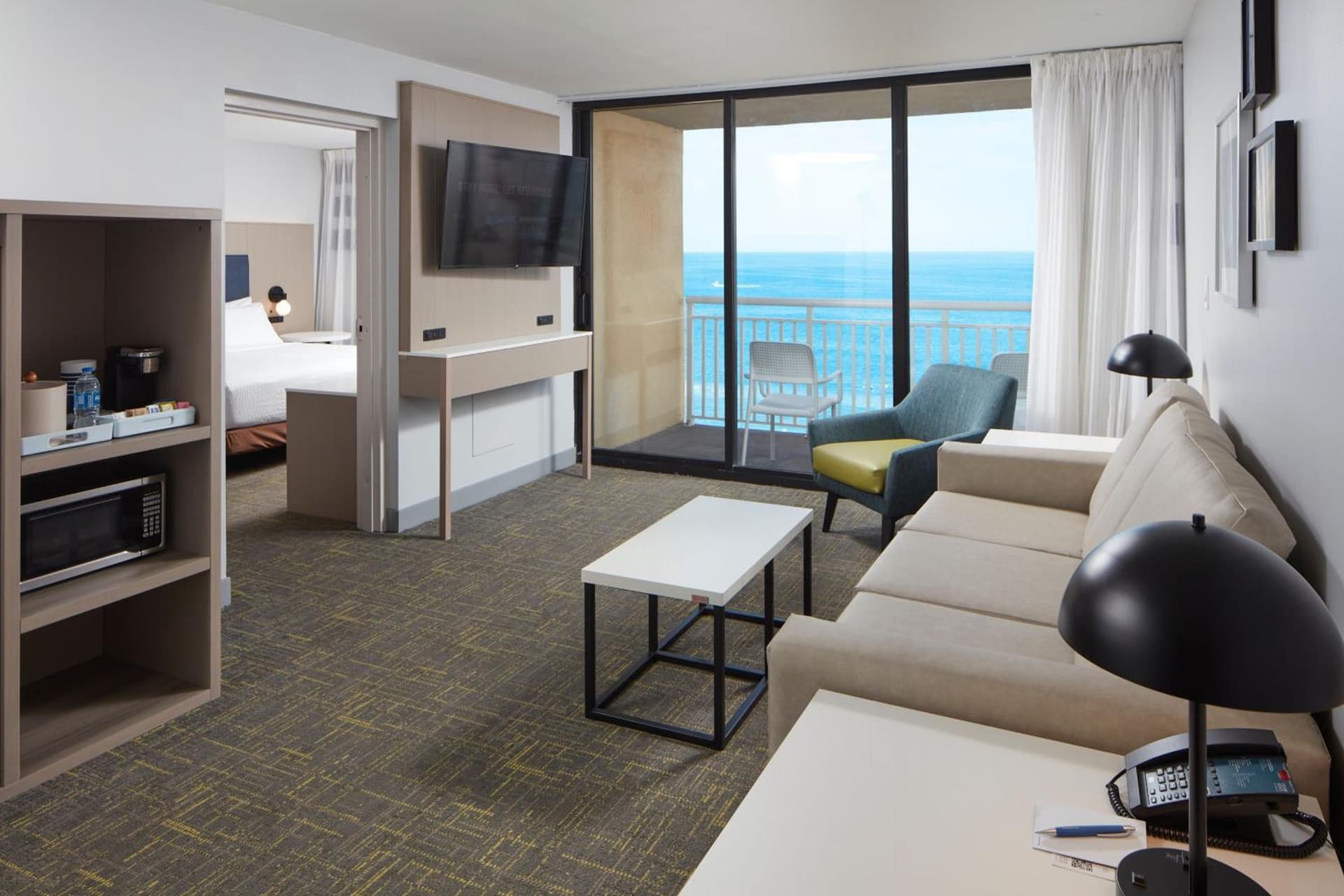Four Points by Sheraton Virginia Beach Oceanfront gallery photo in Virginia Beach, VA — image 8