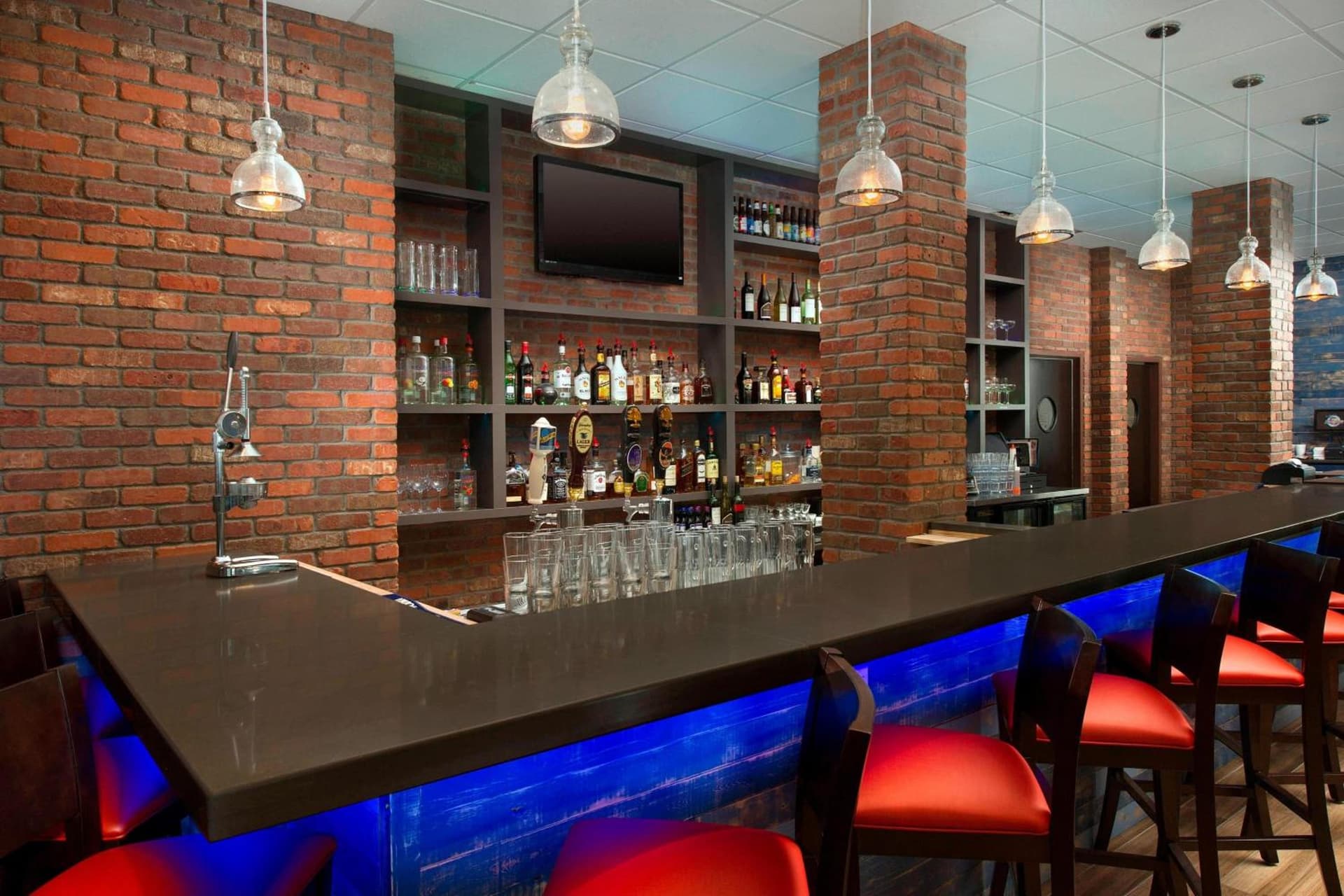 Four Points by Sheraton Virginia Beach Oceanfront gallery photo in Virginia Beach, VA — image 10