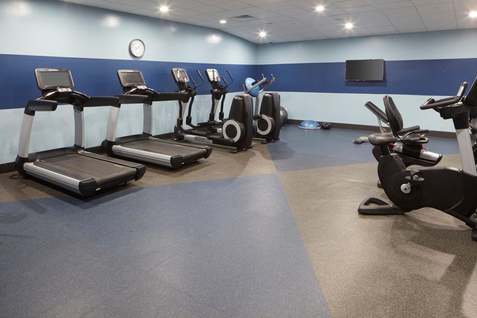 Four Points by Sheraton Virginia Beach Oceanfront gallery photo in Virginia Beach, VA — image 42