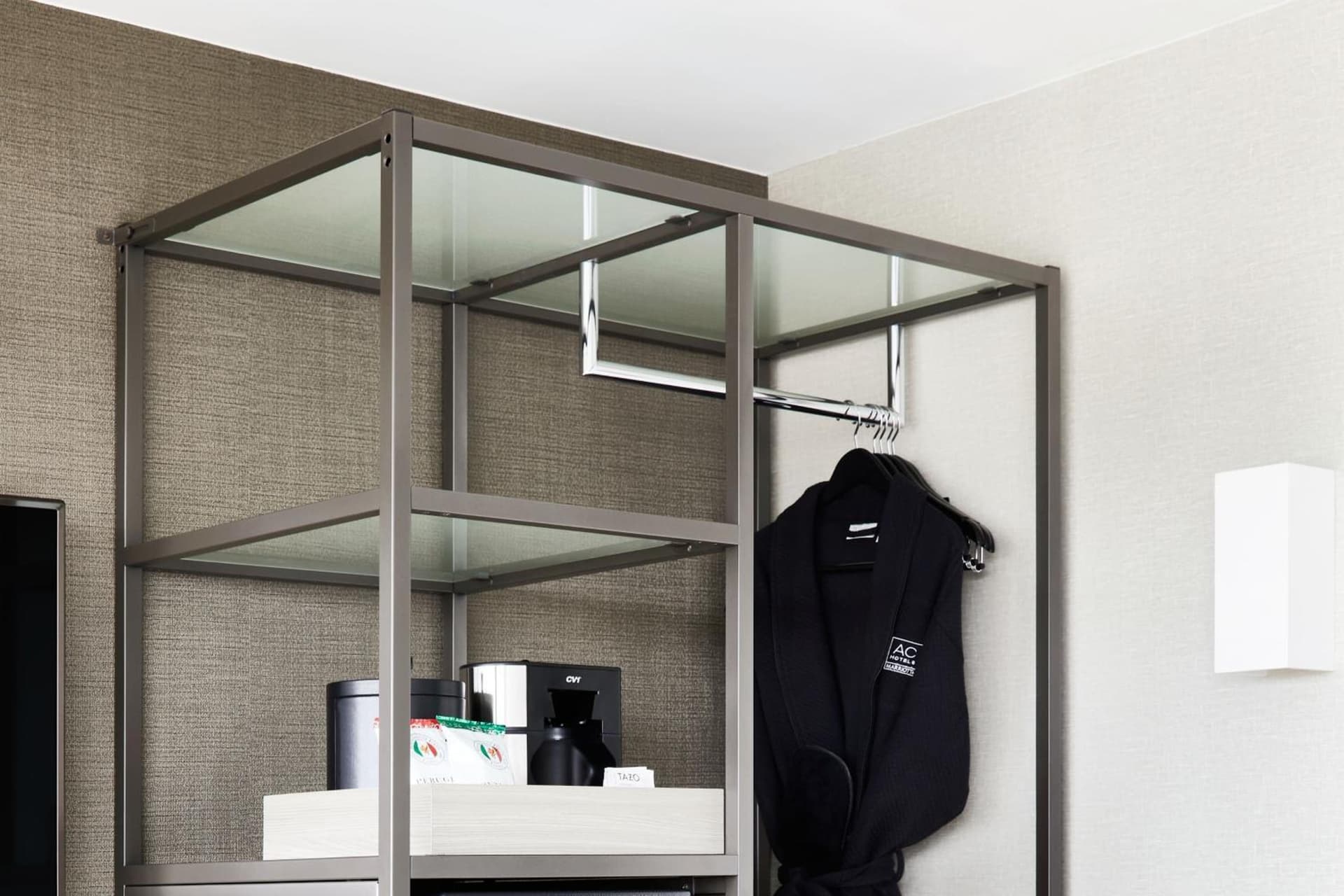 AC Hotel by Marriott Pleasanton gallery photo in Pleasanton, CA — image 31
