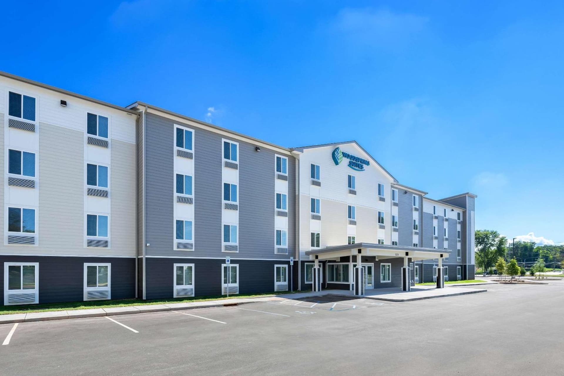 WoodSpring Suites Huntsville - Research Park interior in Huntsville, AL — gallery photo 2