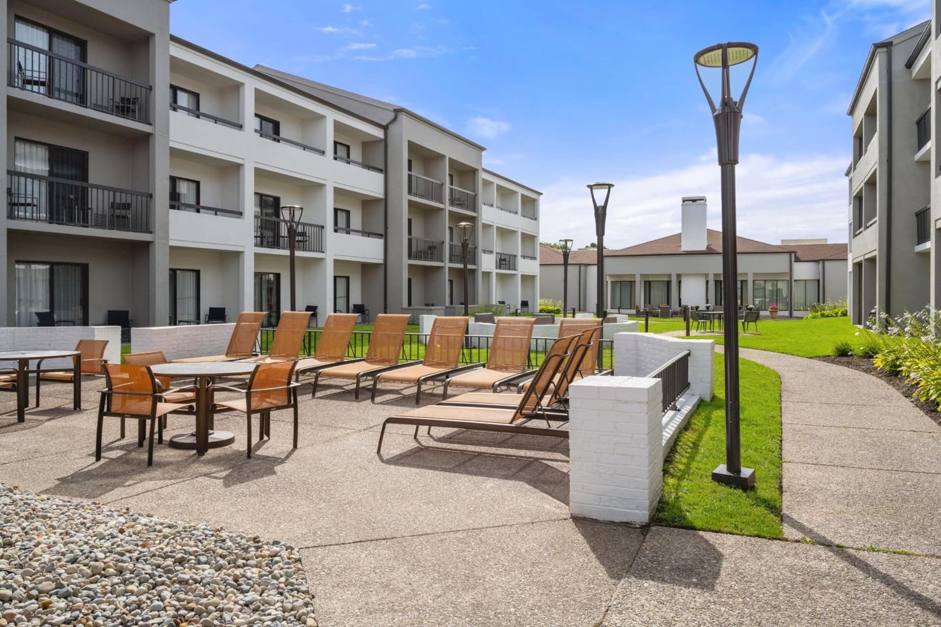 Courtyard by Marriott Detroit Livonia gallery photo in Livonia, MI — image 9