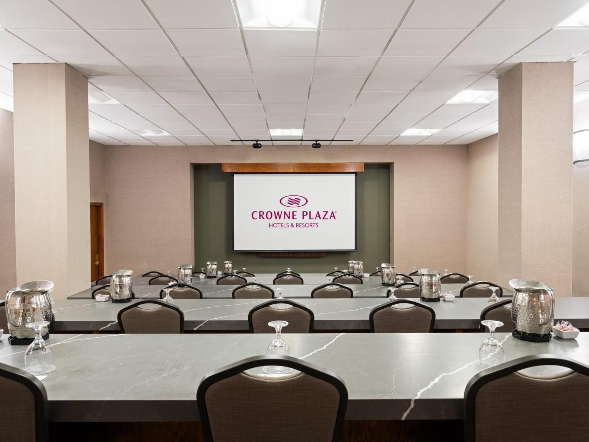 Crowne Plaza Phoenix - Chandler Golf Resort by IHG gallery photo in Chandler, AZ — image 72