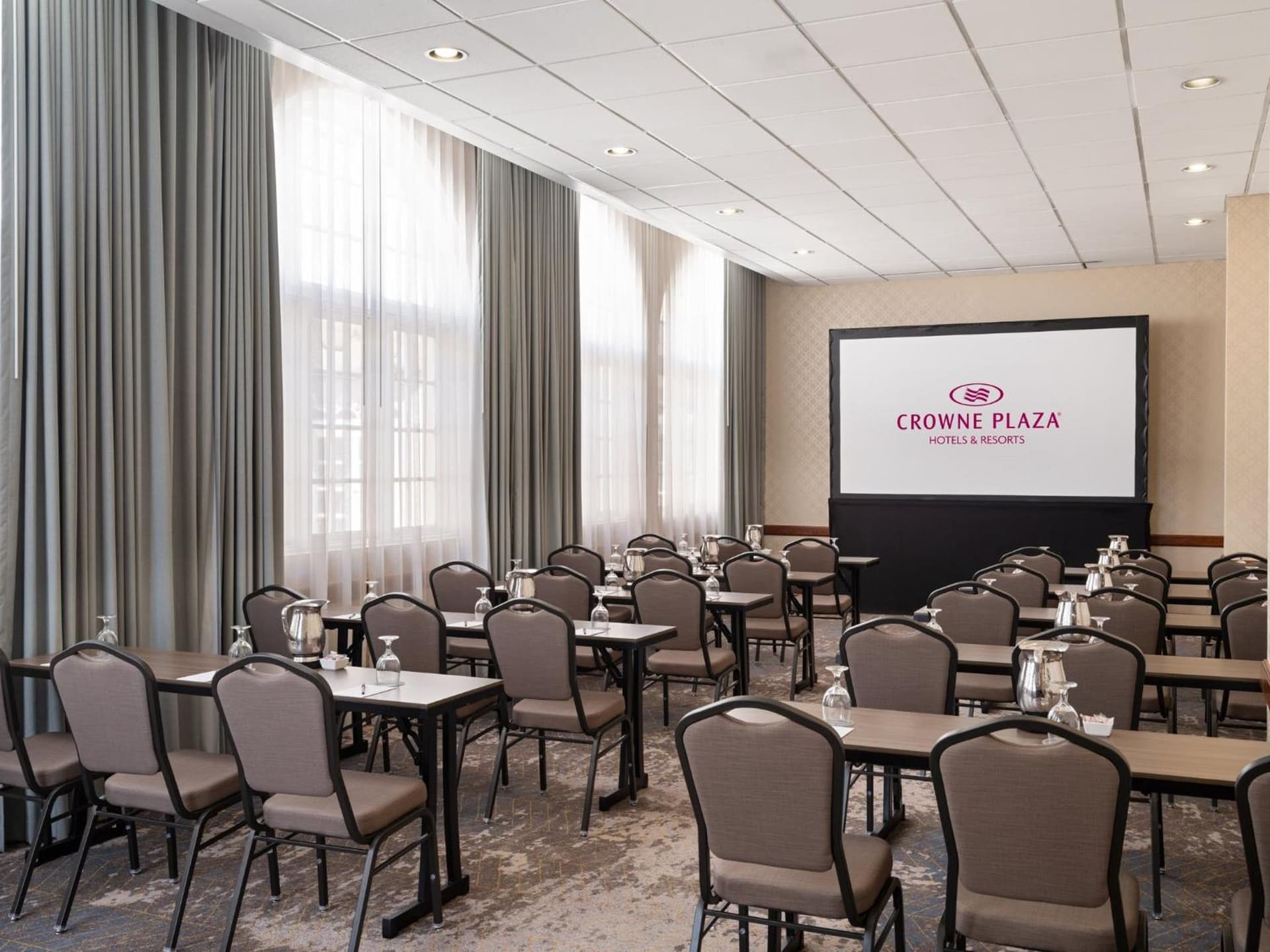 Crowne Plaza Phoenix - Chandler Golf Resort by IHG gallery photo in Chandler, AZ — image 90