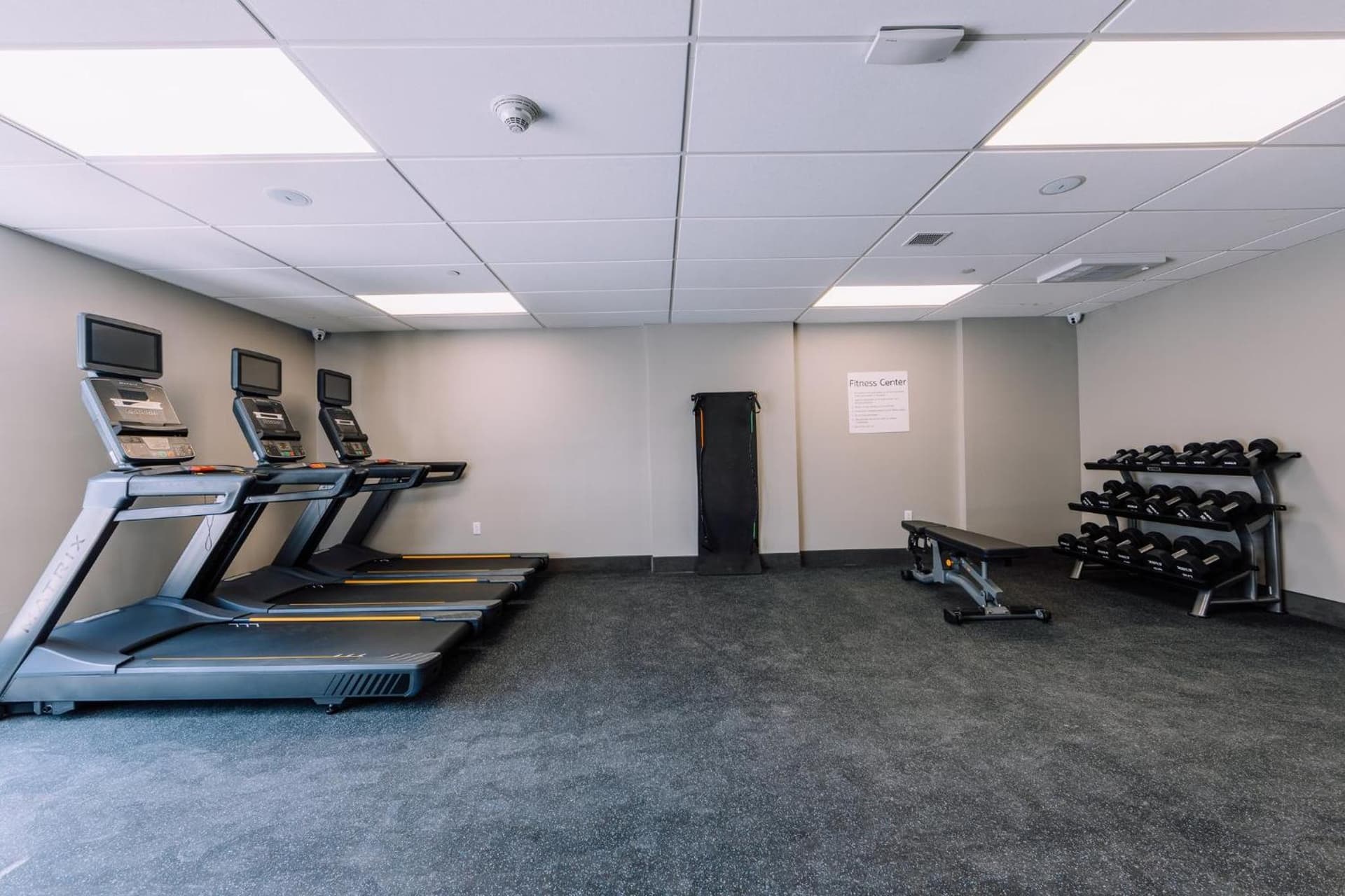 Holiday Inn Express Long Island City E - New York by IHG interior in Long Island City, NY — gallery photo 2