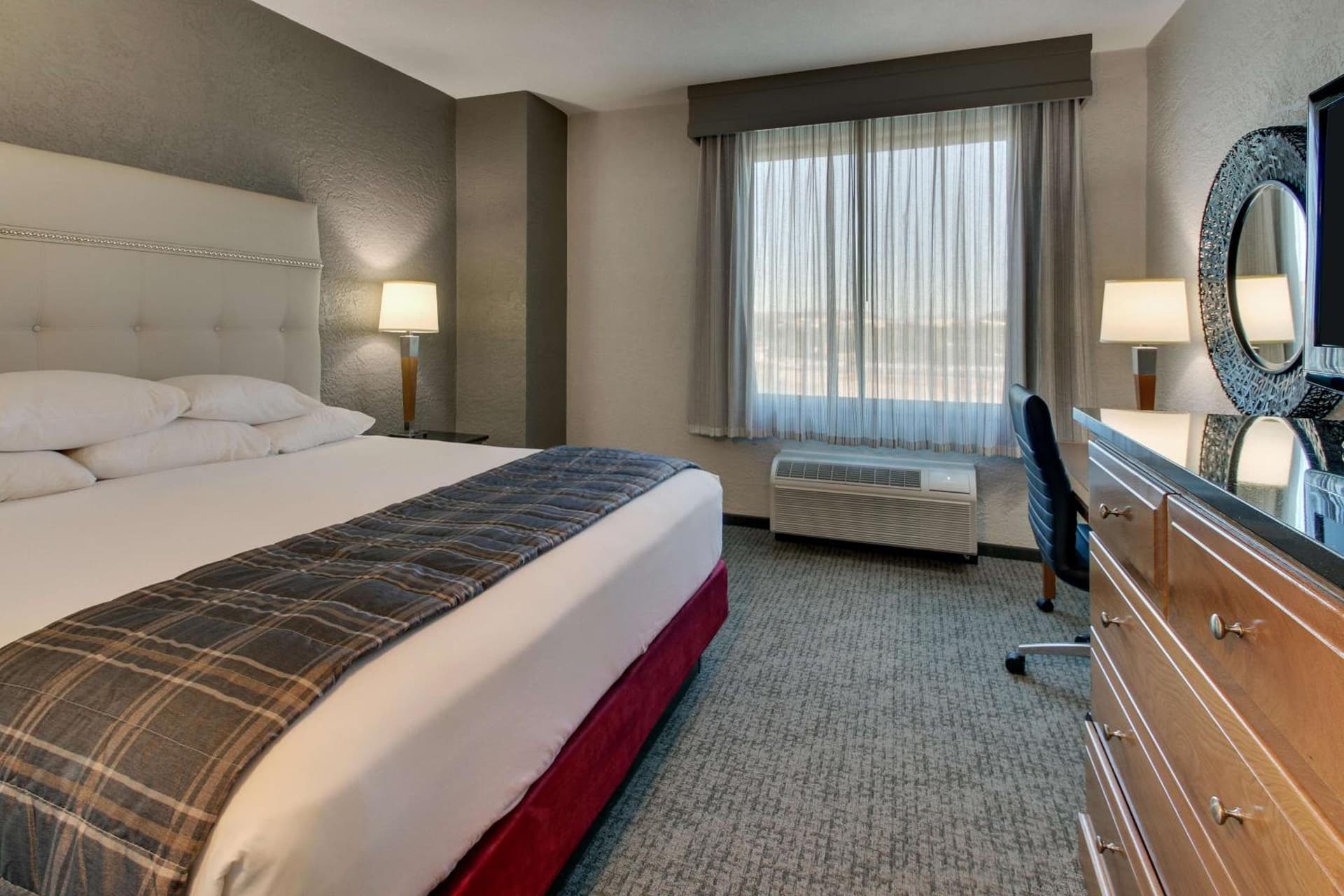 Drury Inn & Suites Phoenix Happy Valley gallery photo in Phoenix, AZ — image 76