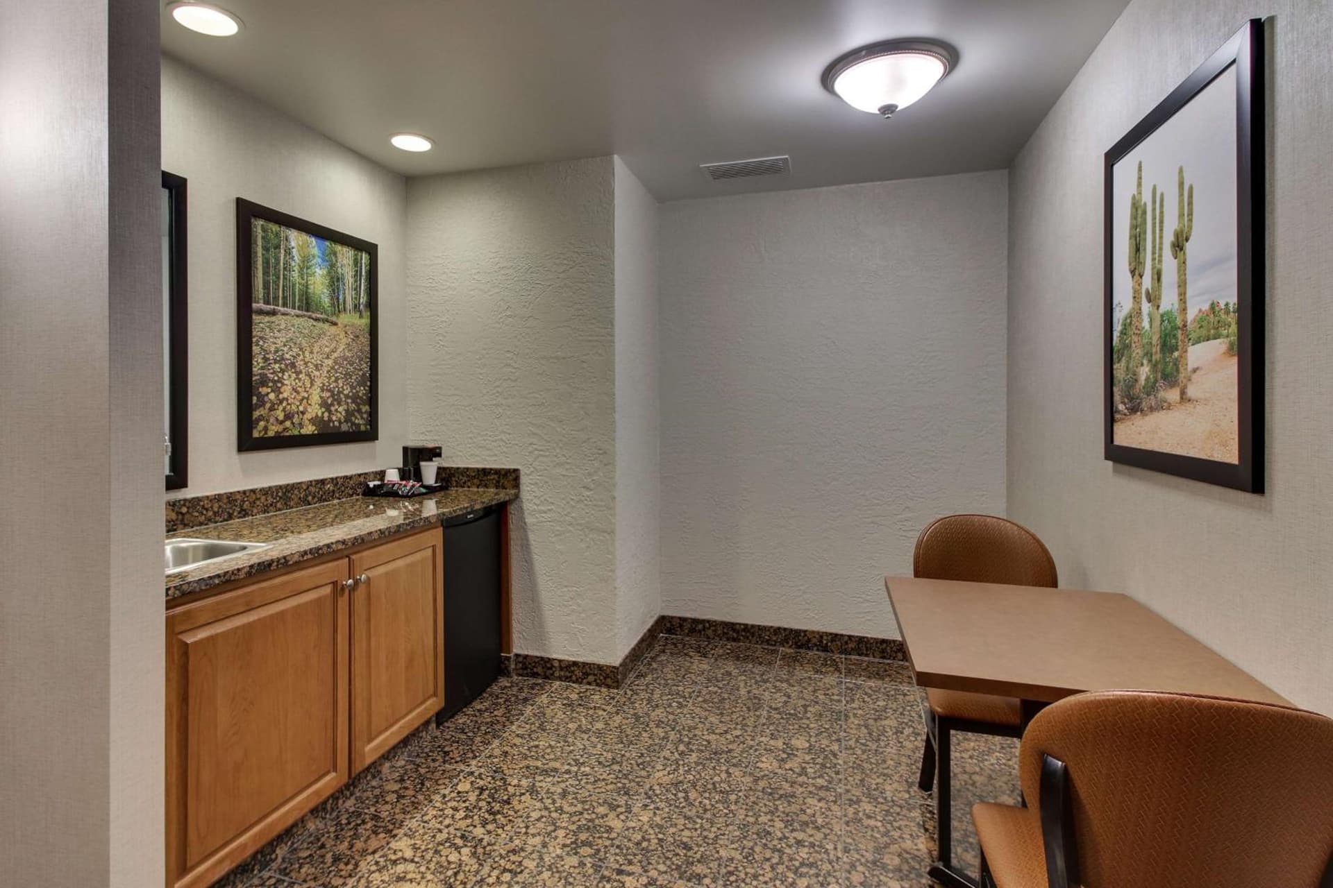 Drury Inn & Suites Phoenix Happy Valley gallery photo in Phoenix, AZ — image 54