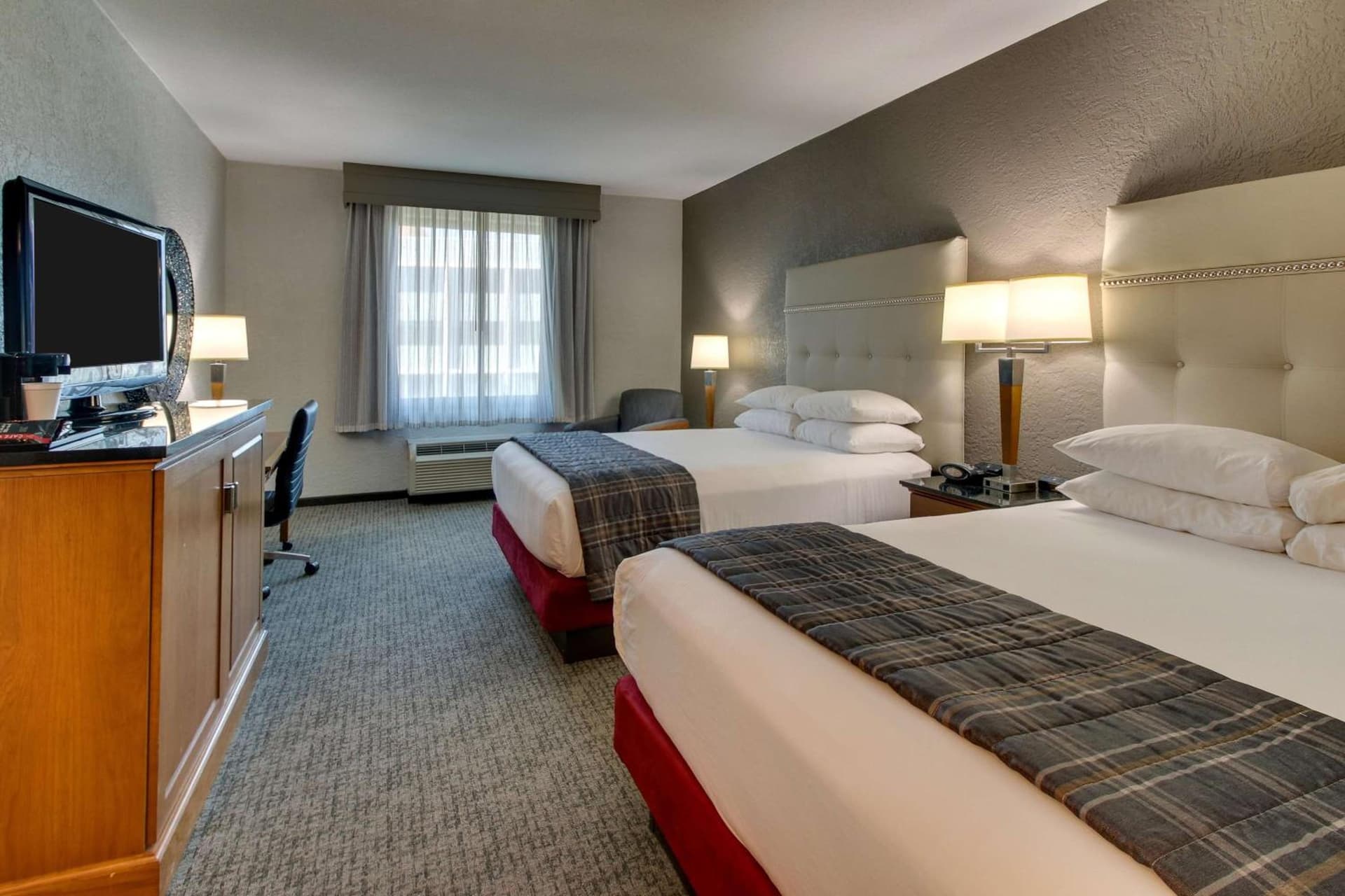 Drury Inn & Suites Phoenix Happy Valley gallery photo in Phoenix, AZ — image 27