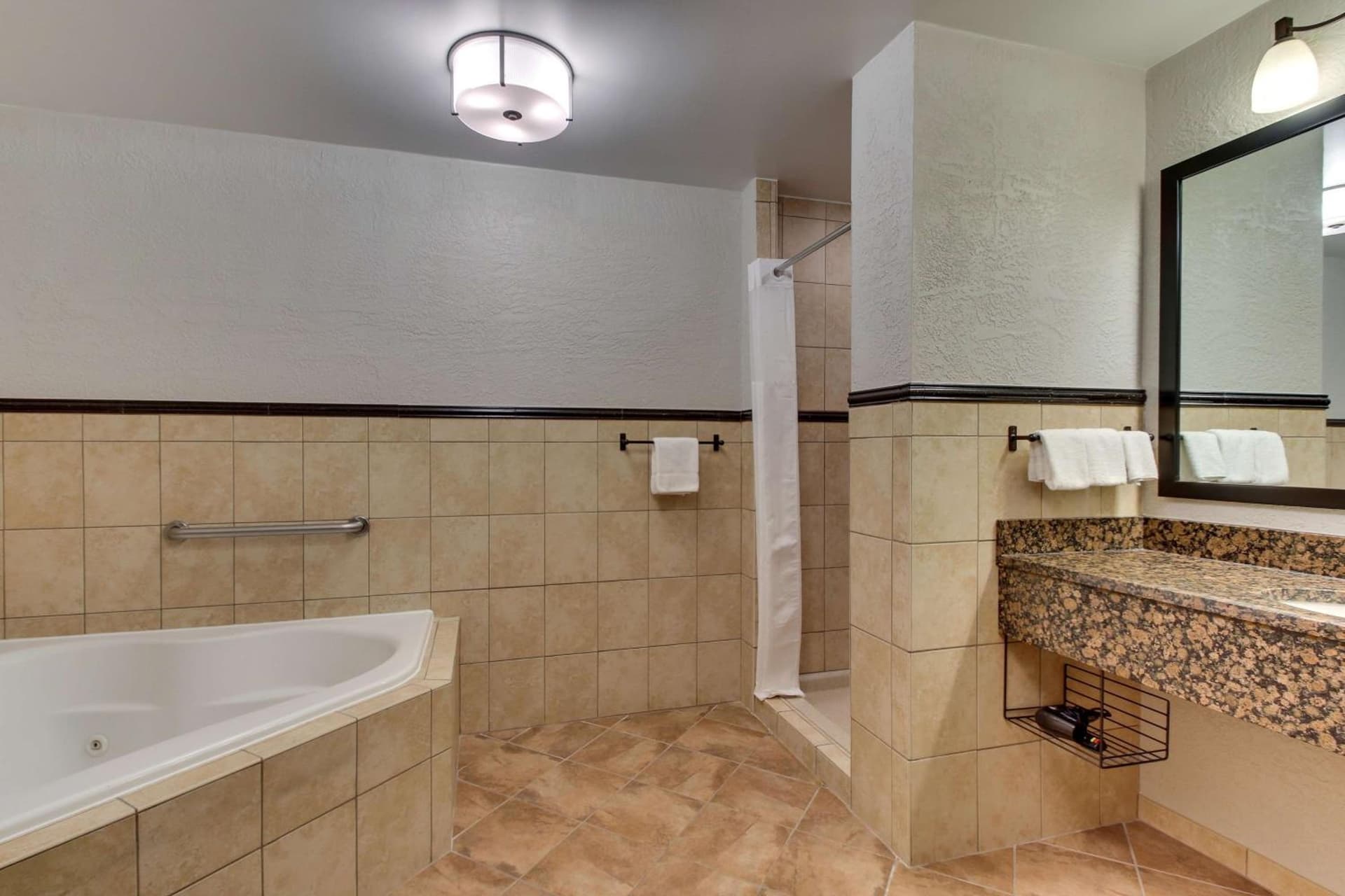 Drury Inn & Suites Phoenix Happy Valley gallery photo in Phoenix, AZ — image 19