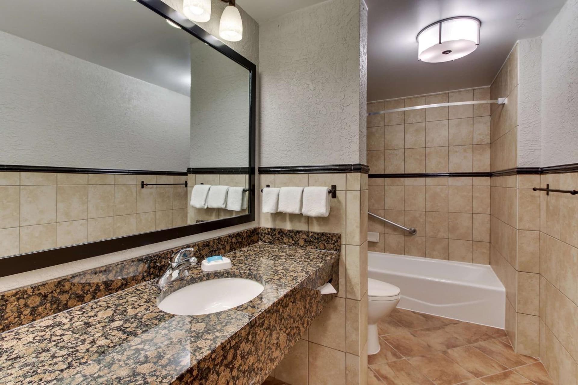 Drury Inn & Suites Phoenix Happy Valley gallery photo in Phoenix, AZ — image 45