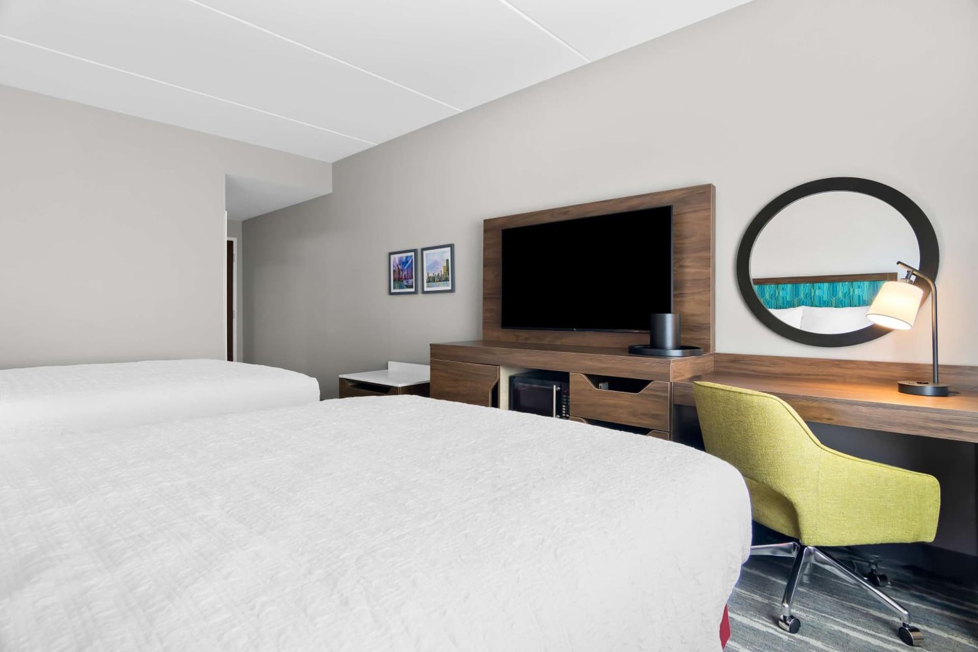 Hampton Inn & Suites Chicago Medical District Uic gallery photo in Chicago, IL — image 7