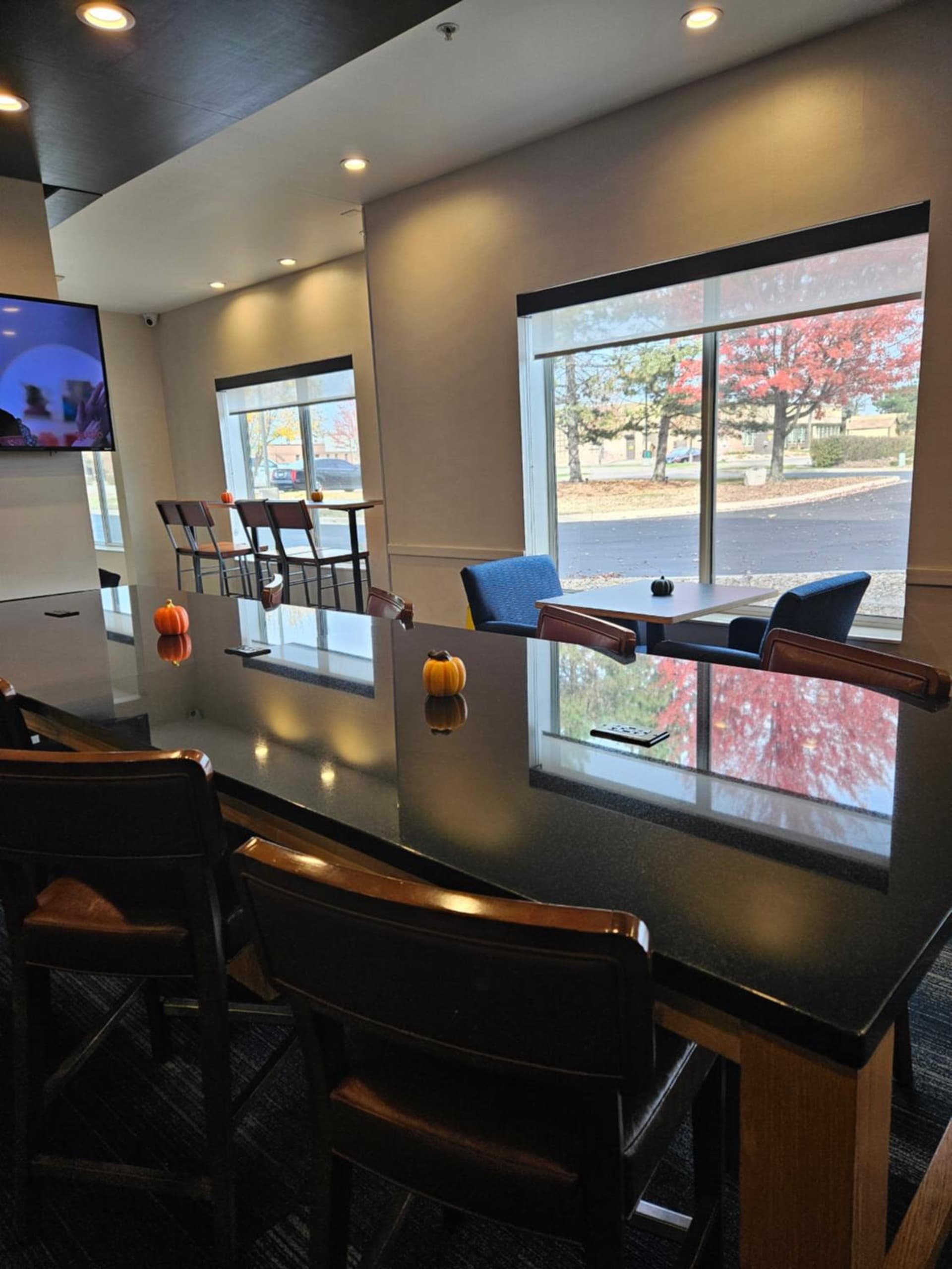 Holiday Inn Express & Suites Chicago West - St Charles by IHG gallery photo in Saint Charles, IL — image 21