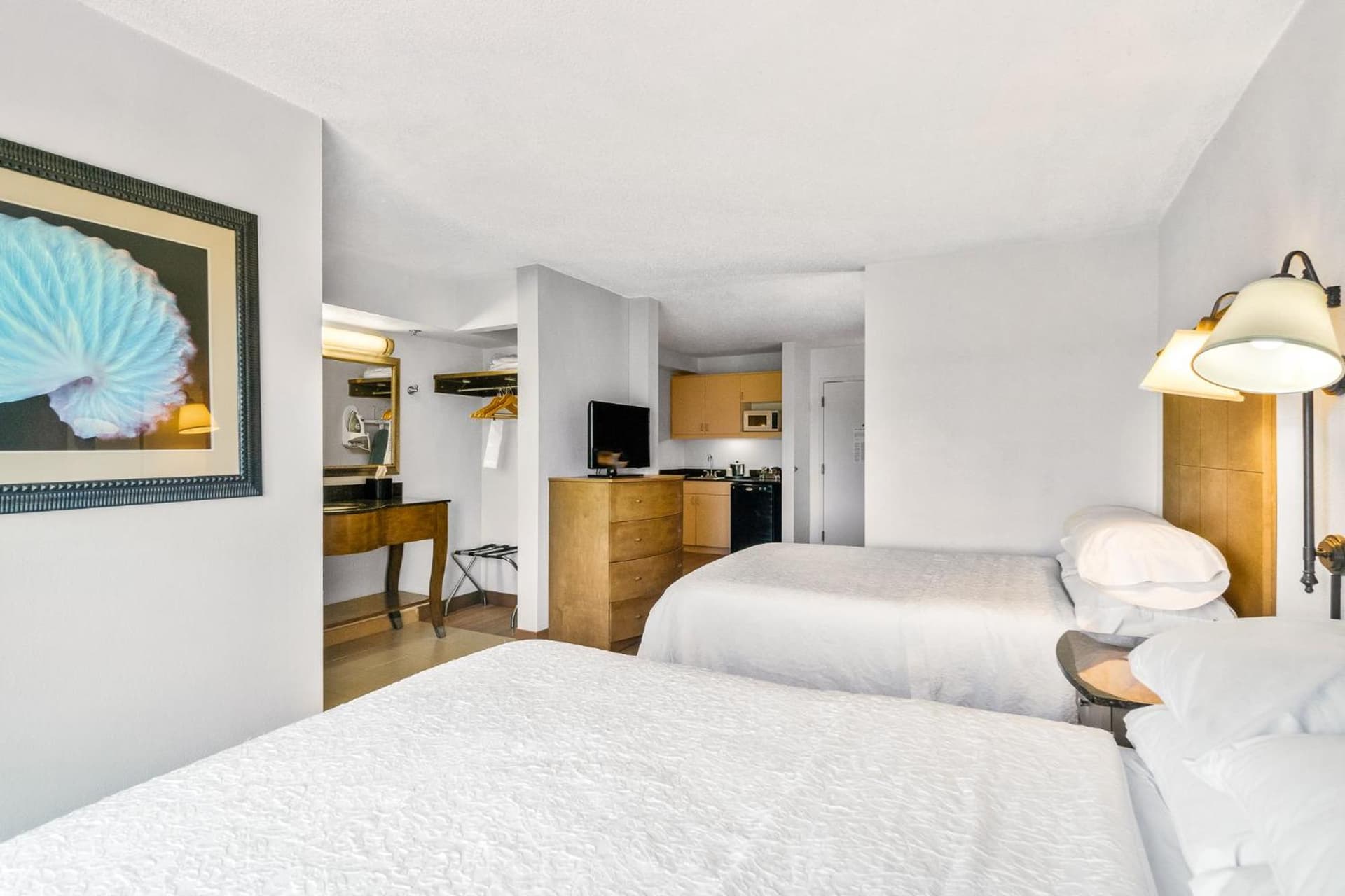 Hotel Alice gallery photo in Pine Knoll Shores, NC — image 44