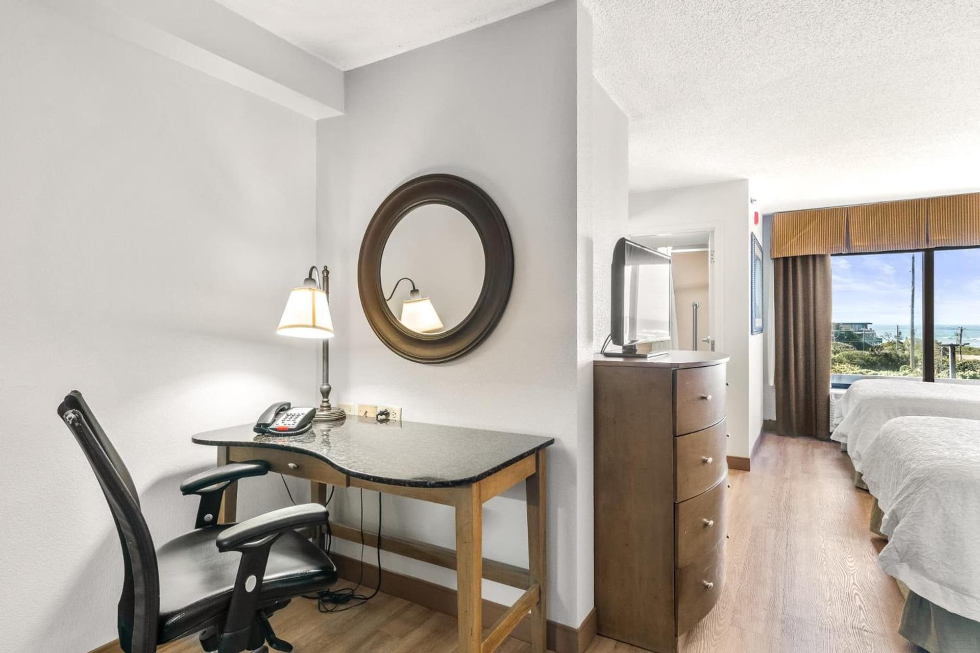 Hotel Alice gallery photo in Pine Knoll Shores, NC — image 125