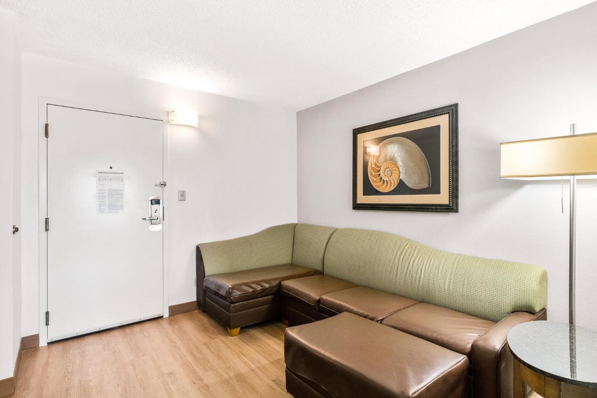 Hotel Alice gallery photo in Pine Knoll Shores, NC — image 6