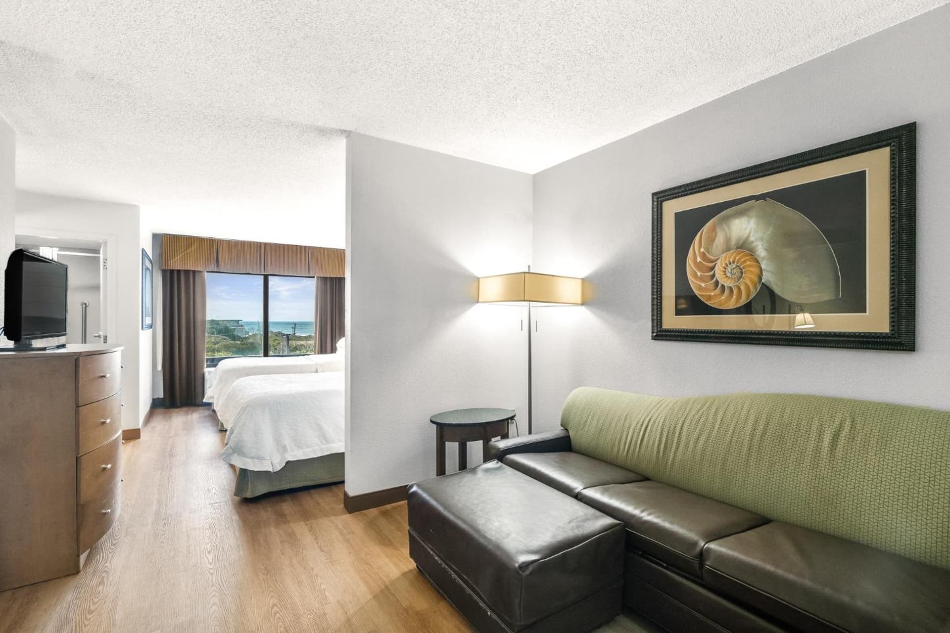 Hotel Alice gallery photo in Pine Knoll Shores, NC — image 76