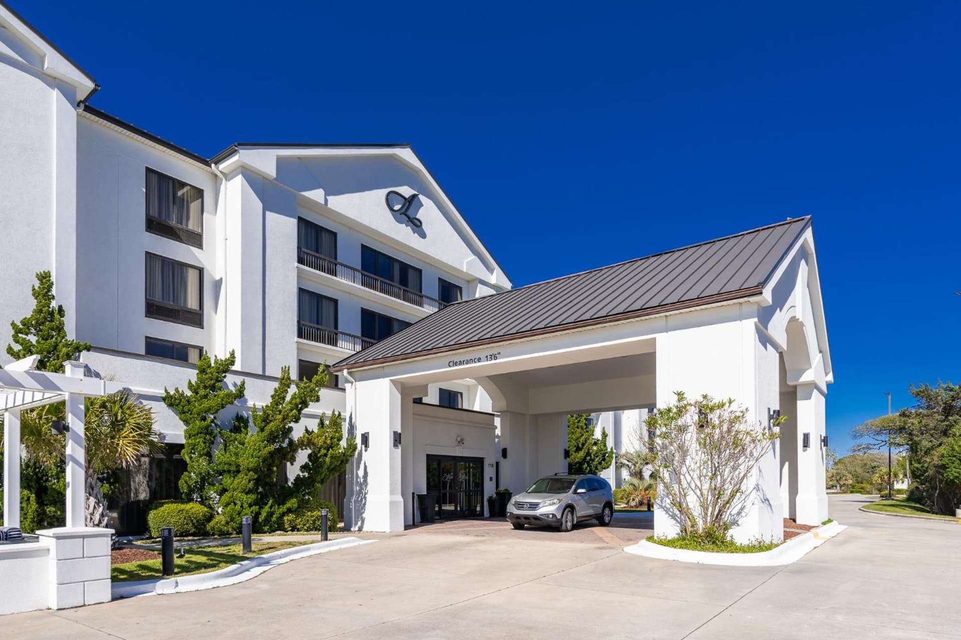 Hotel Alice gallery photo in Pine Knoll Shores, NC — image 56