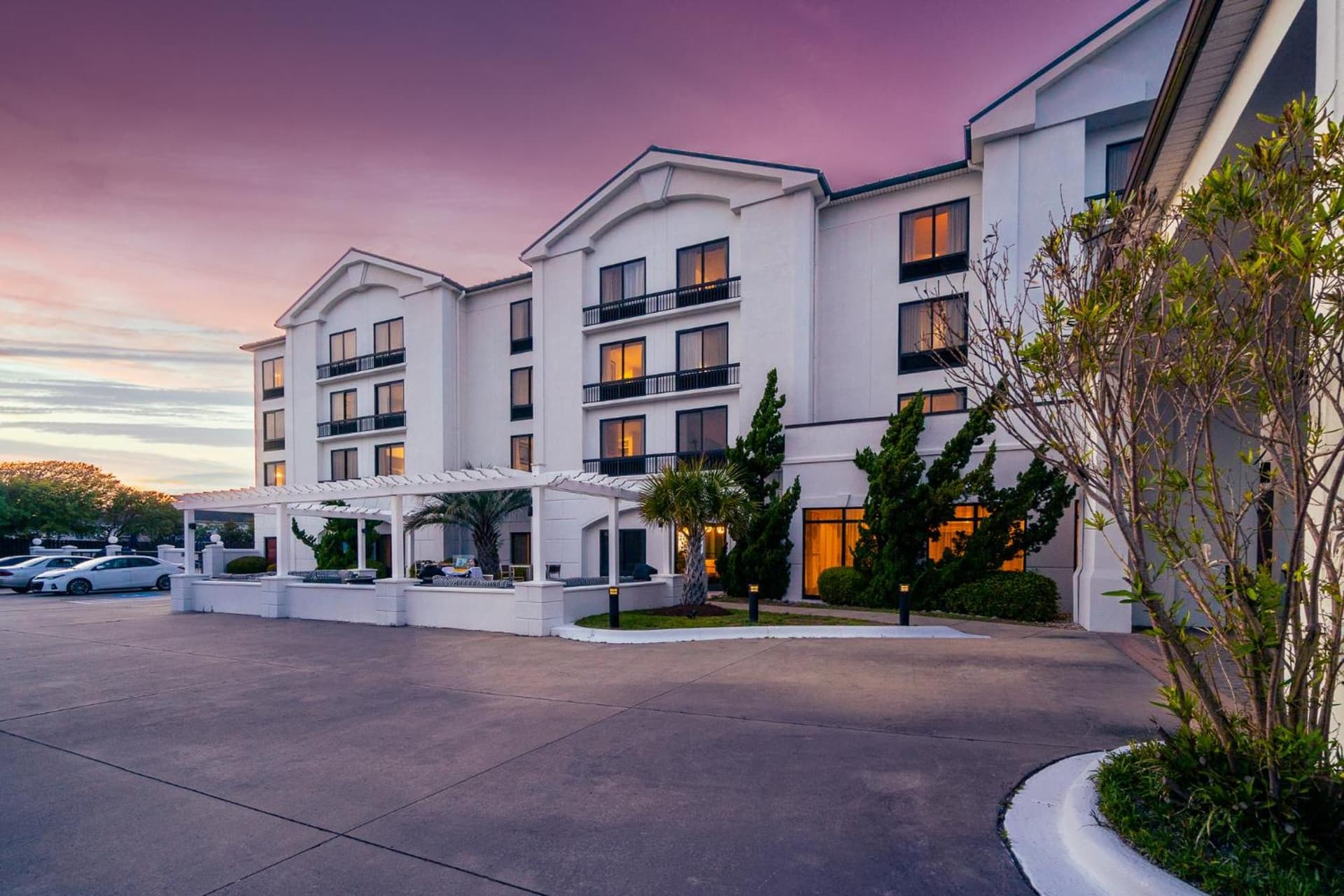 Hotel Alice gallery photo in Pine Knoll Shores, NC — image 55