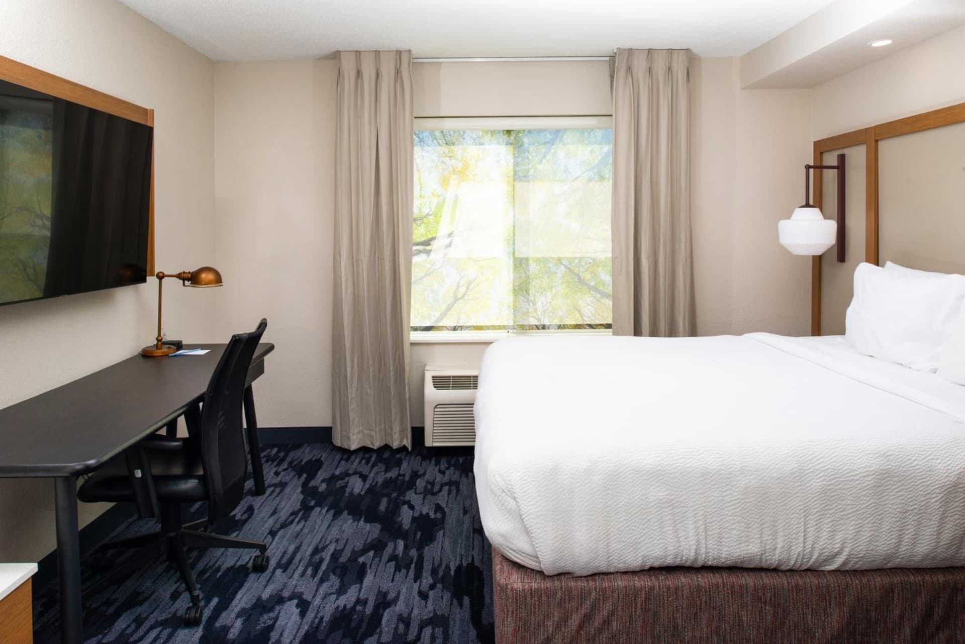 Fairfield Inn & Suites Greensboro Wendover gallery photo in Greensboro, NC — image 28