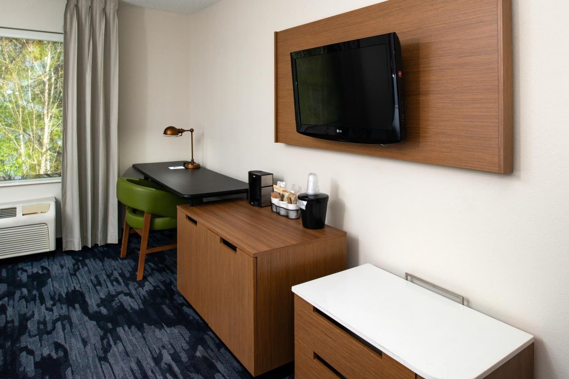 Fairfield Inn & Suites Greensboro Wendover gallery photo in Greensboro, NC — image 25