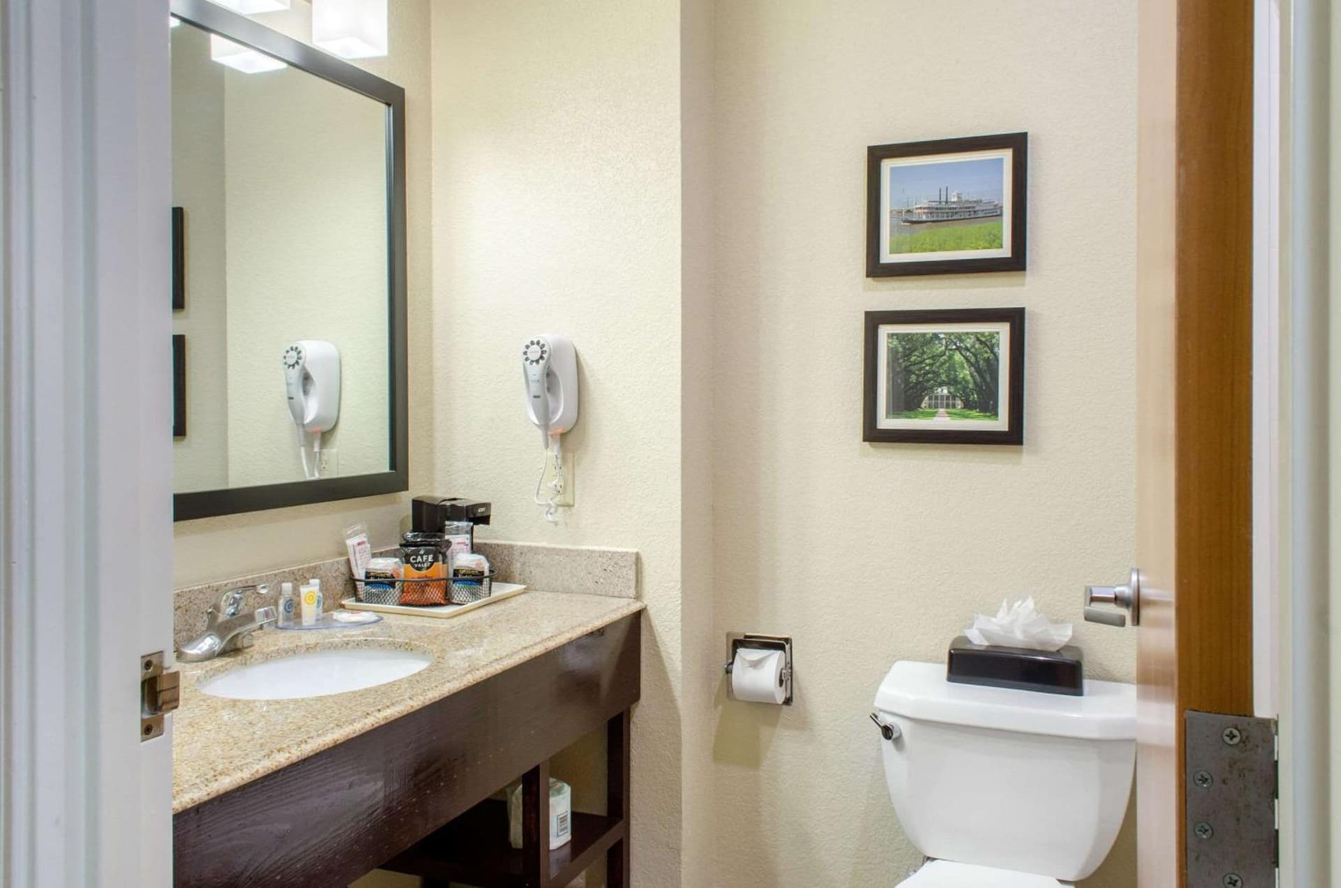 Comfort Inn & Suites Covington - Mandeville gallery photo in Covington, LA — image 62
