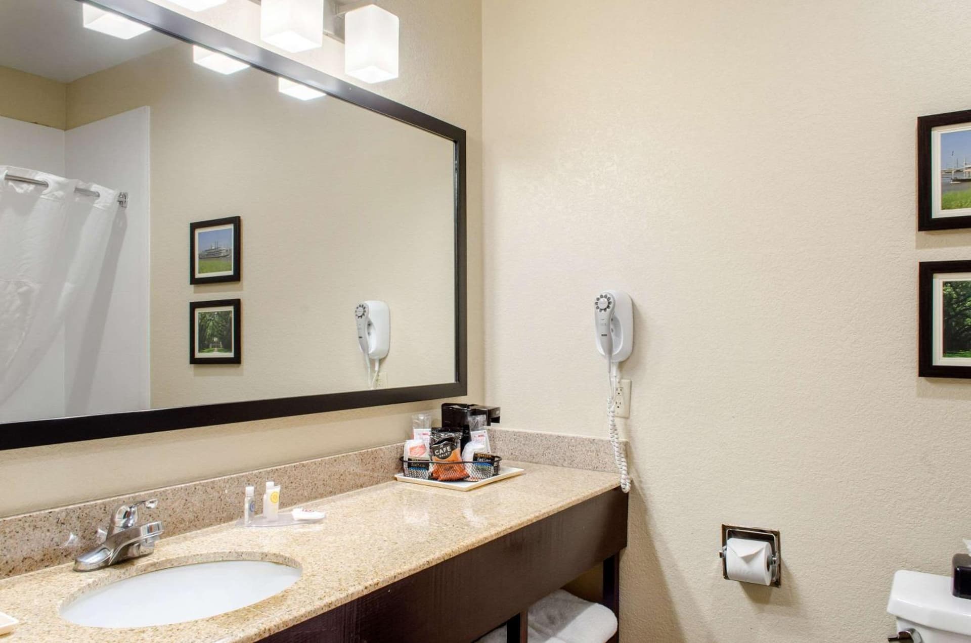 Comfort Inn & Suites Covington - Mandeville gallery photo in Covington, LA — image 24