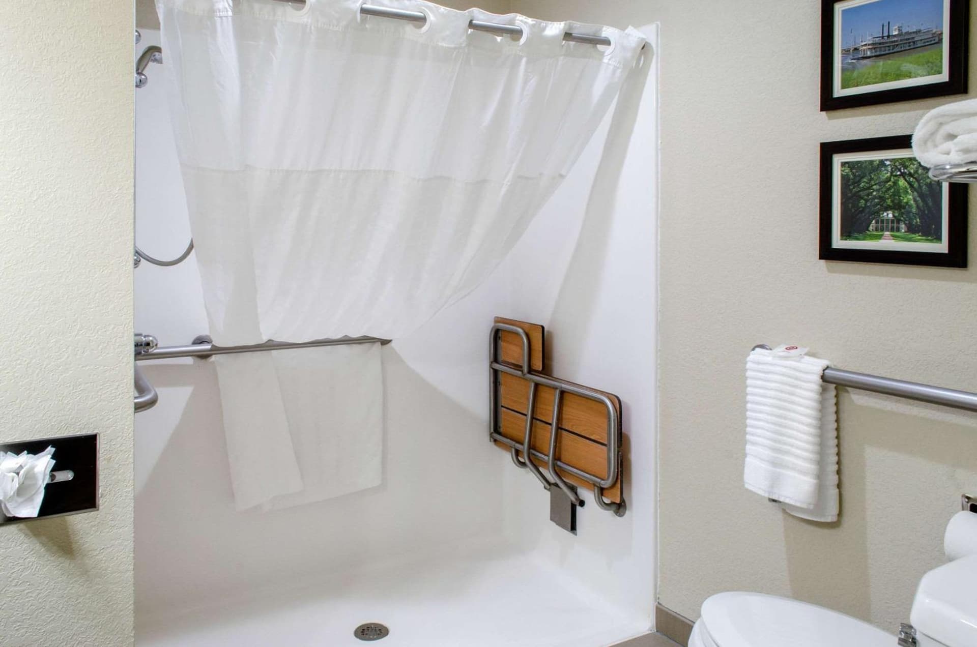 Comfort Inn & Suites Covington - Mandeville gallery photo in Covington, LA — image 33