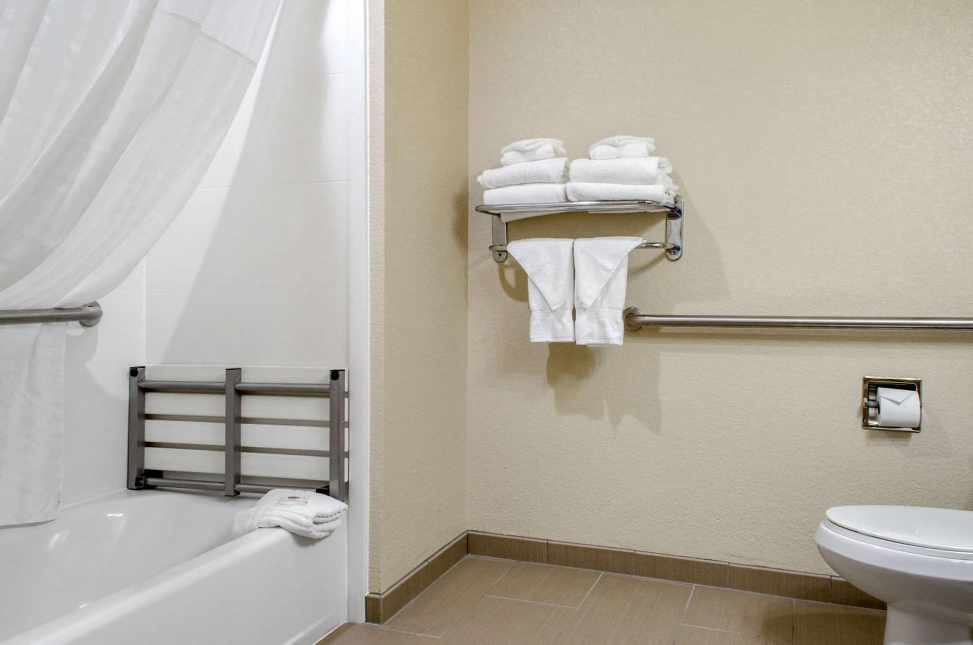 Comfort Inn & Suites Covington - Mandeville gallery photo in Covington, LA — image 31