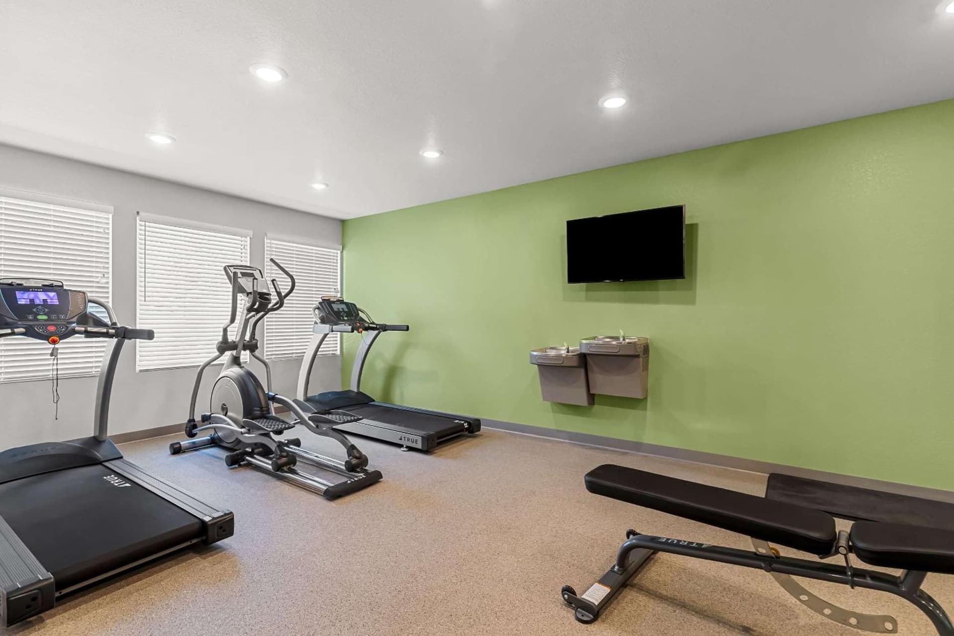 WoodSpring Suites Corona gallery photo in Corona, CA — image 14