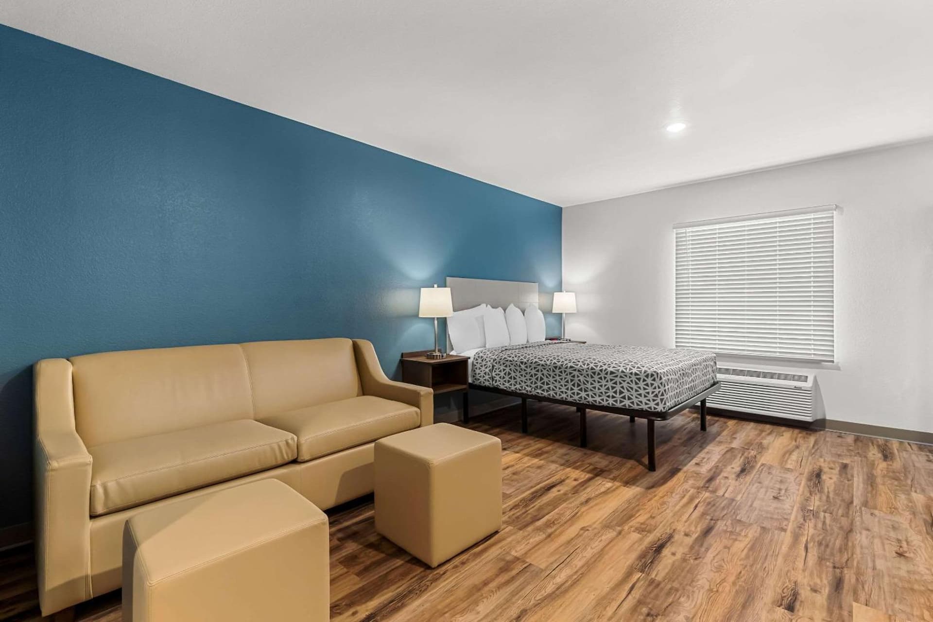 WoodSpring Suites Corona gallery photo in Corona, CA — image 8