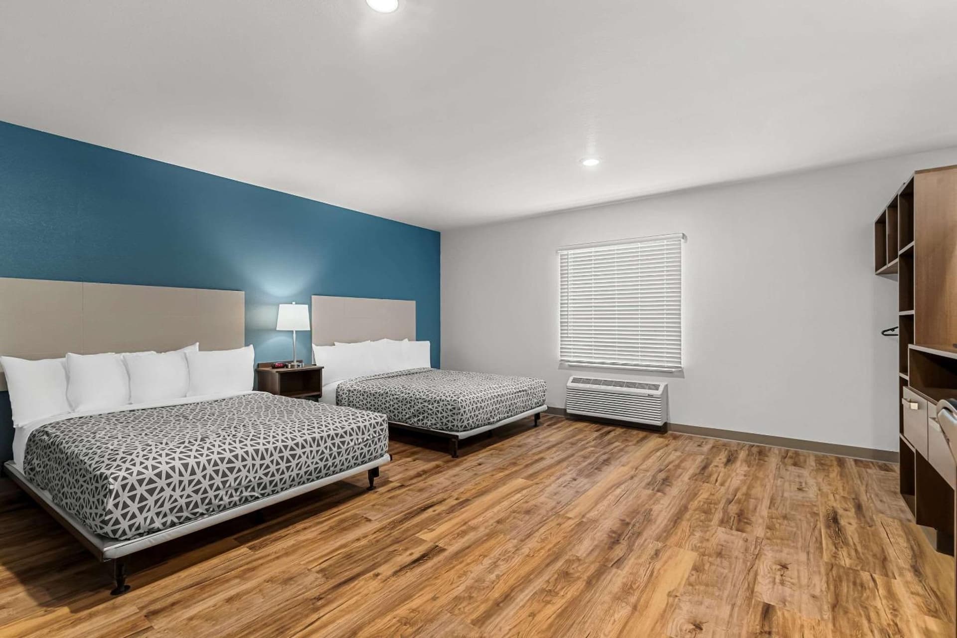 WoodSpring Suites Corona gallery photo in Corona, CA — image 13