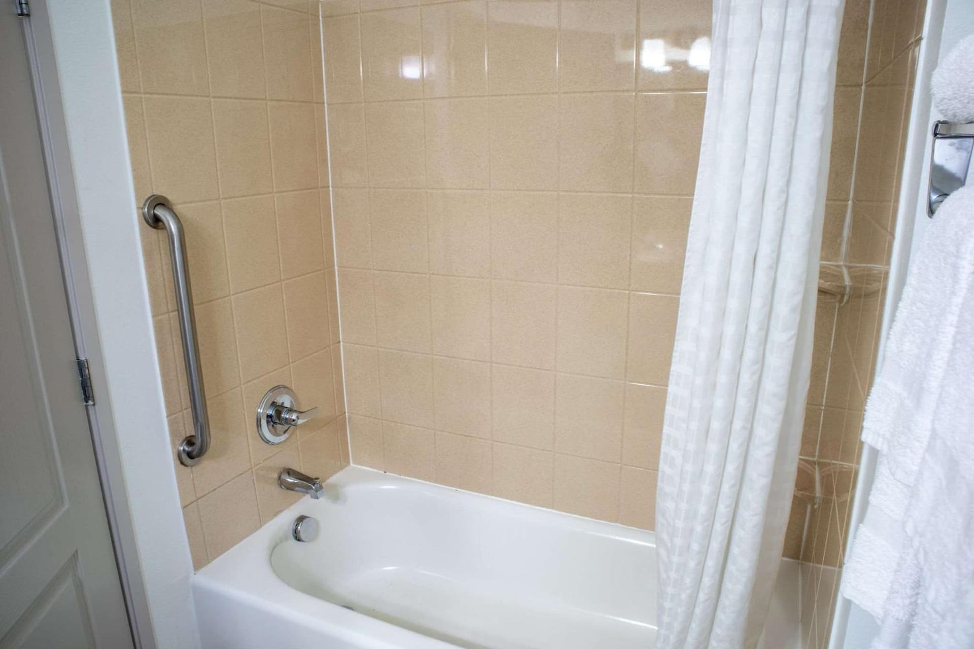 Country Inn & Suites by Radisson, Wilmington, NC gallery photo in Wilmington, NC — image 68