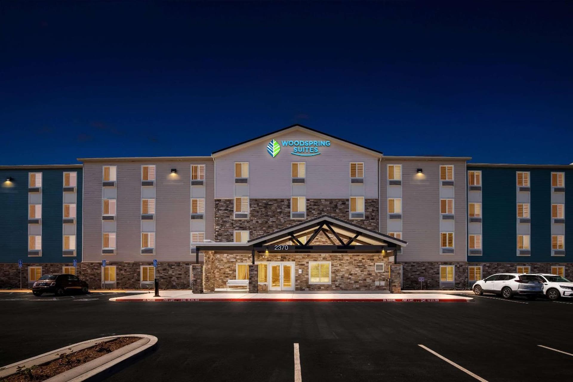 WoodSpring Suites Corona interior in Corona, CA — gallery photo 2