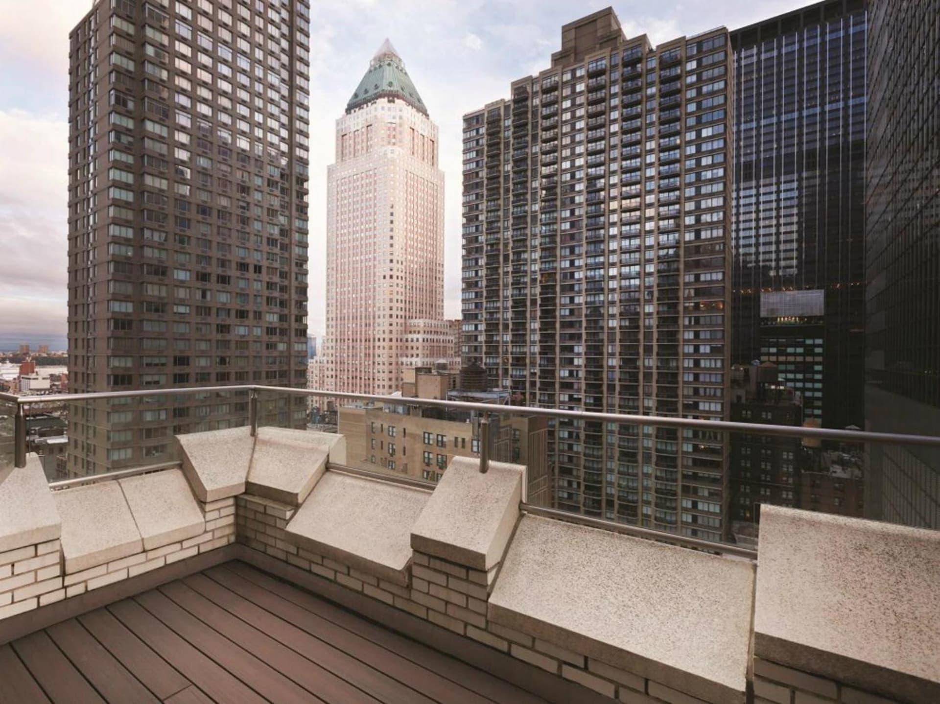 Hotel Edison Times Square gallery photo in New York, NY — image 38