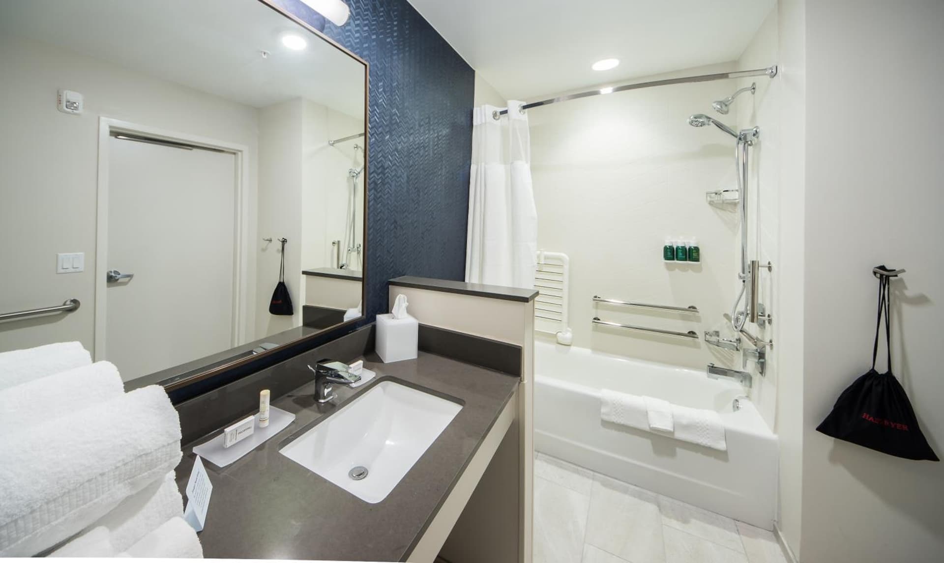 Fairfield Inn & Suites by Marriott Melbourne Viera Town Center gallery photo in Melbourne, FL — image 28