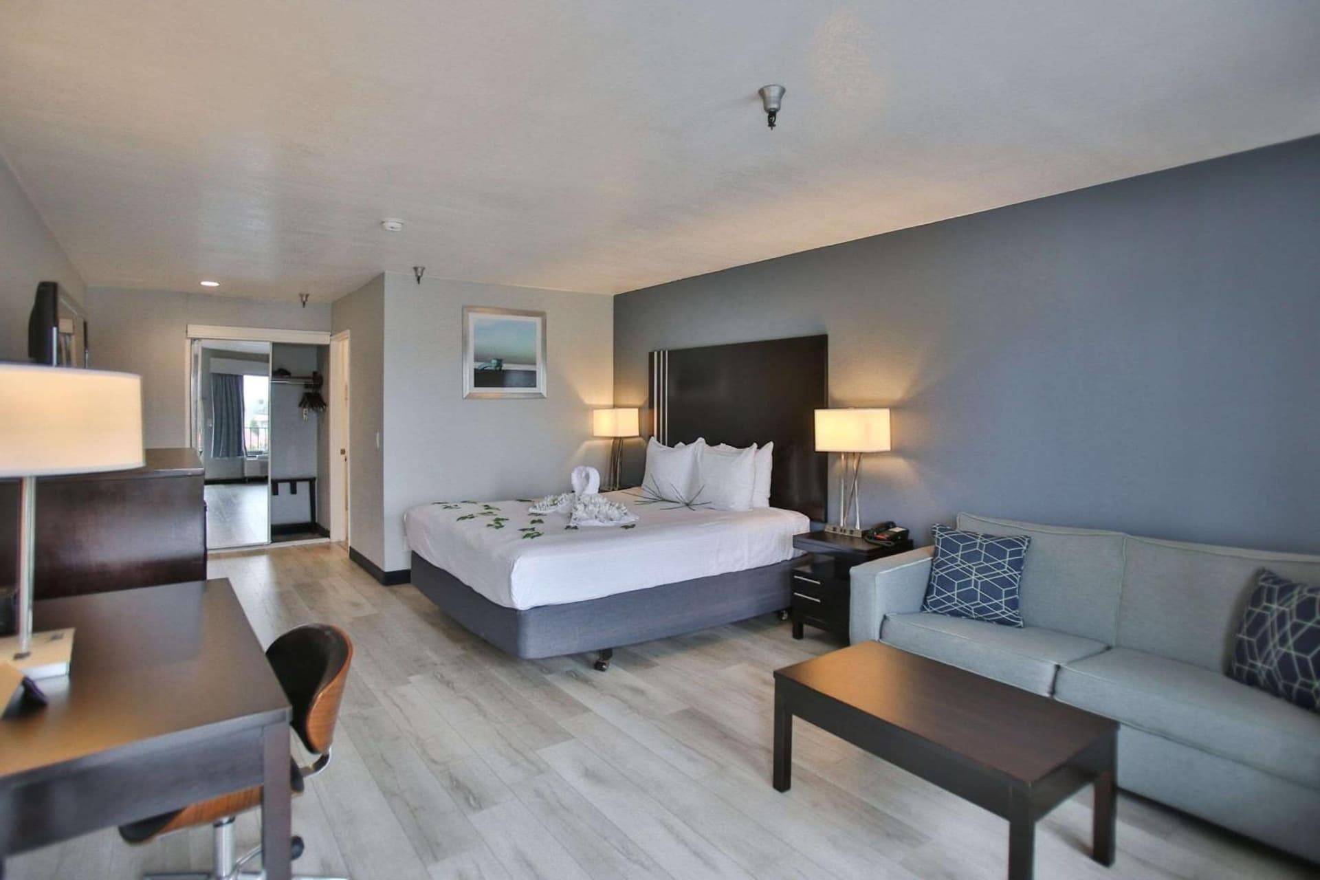 Best Western Surf City gallery photo in Huntington Beach, CA — image 28
