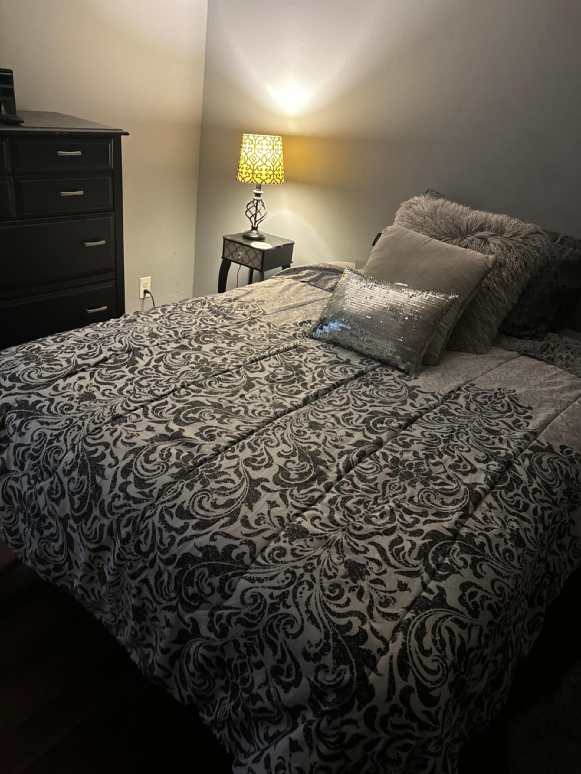 Loners Loft Private Rooms interior in Huntsville, AL — gallery photo 2