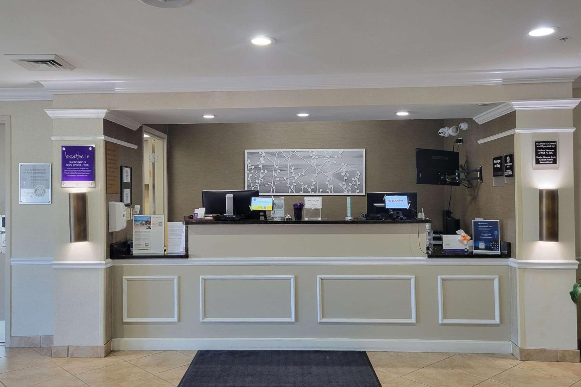 Garner Hotel Panama City Beach Northeast by IHG interior in Panama City Beach, FL — gallery photo 2