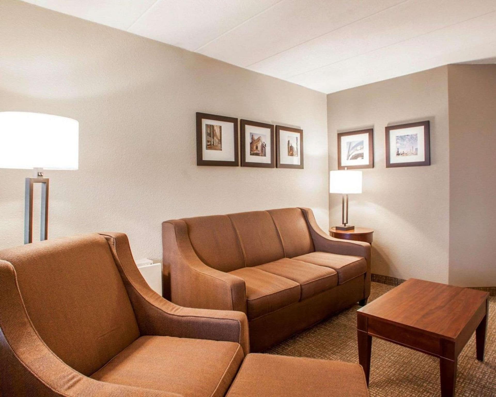 Quality Inn & Suites Orland Park - Chicago property views in Orland Park, IL — gallery photo 3